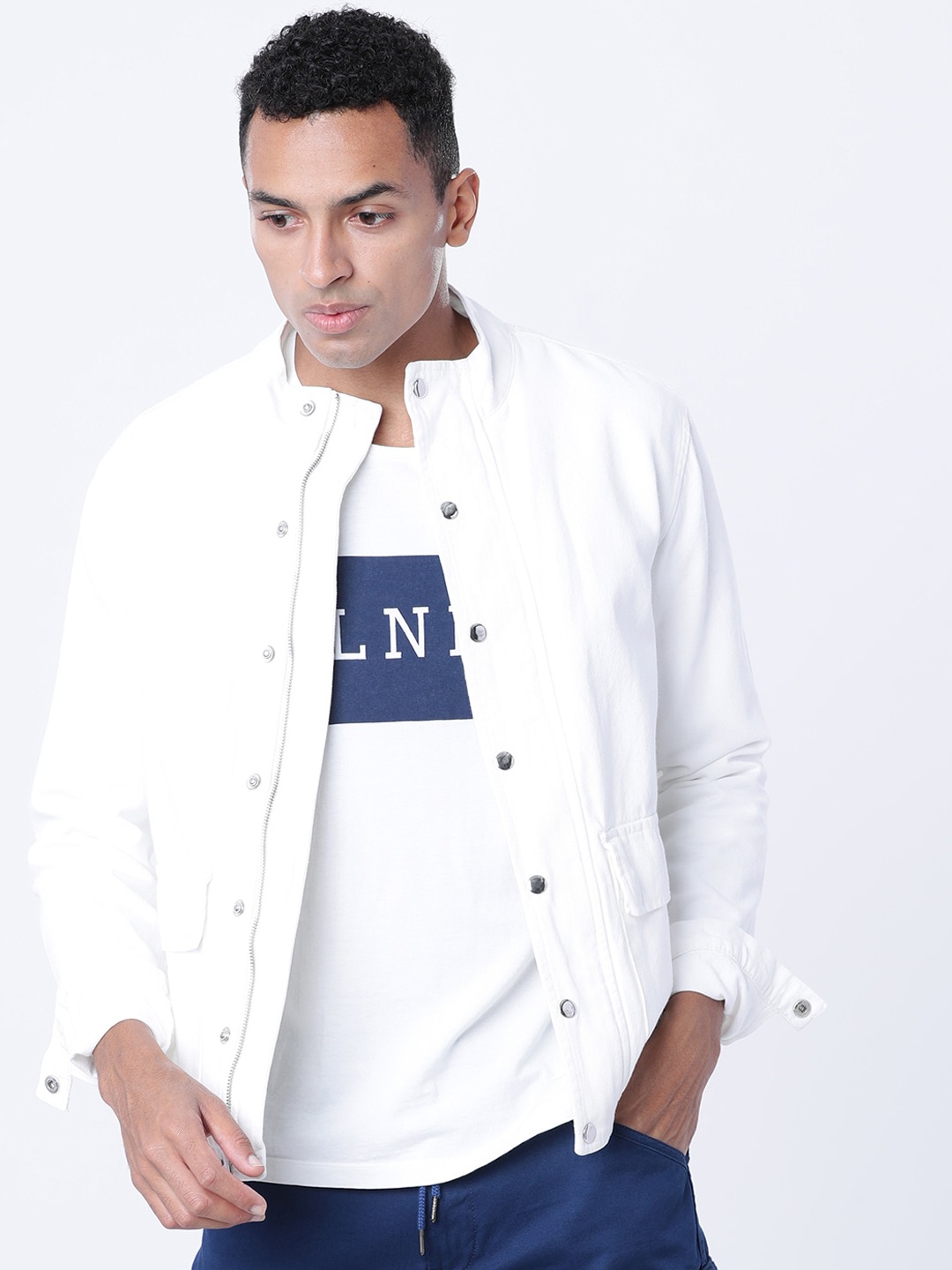 

HIGHLANDER Men White Solid Denim Jacket