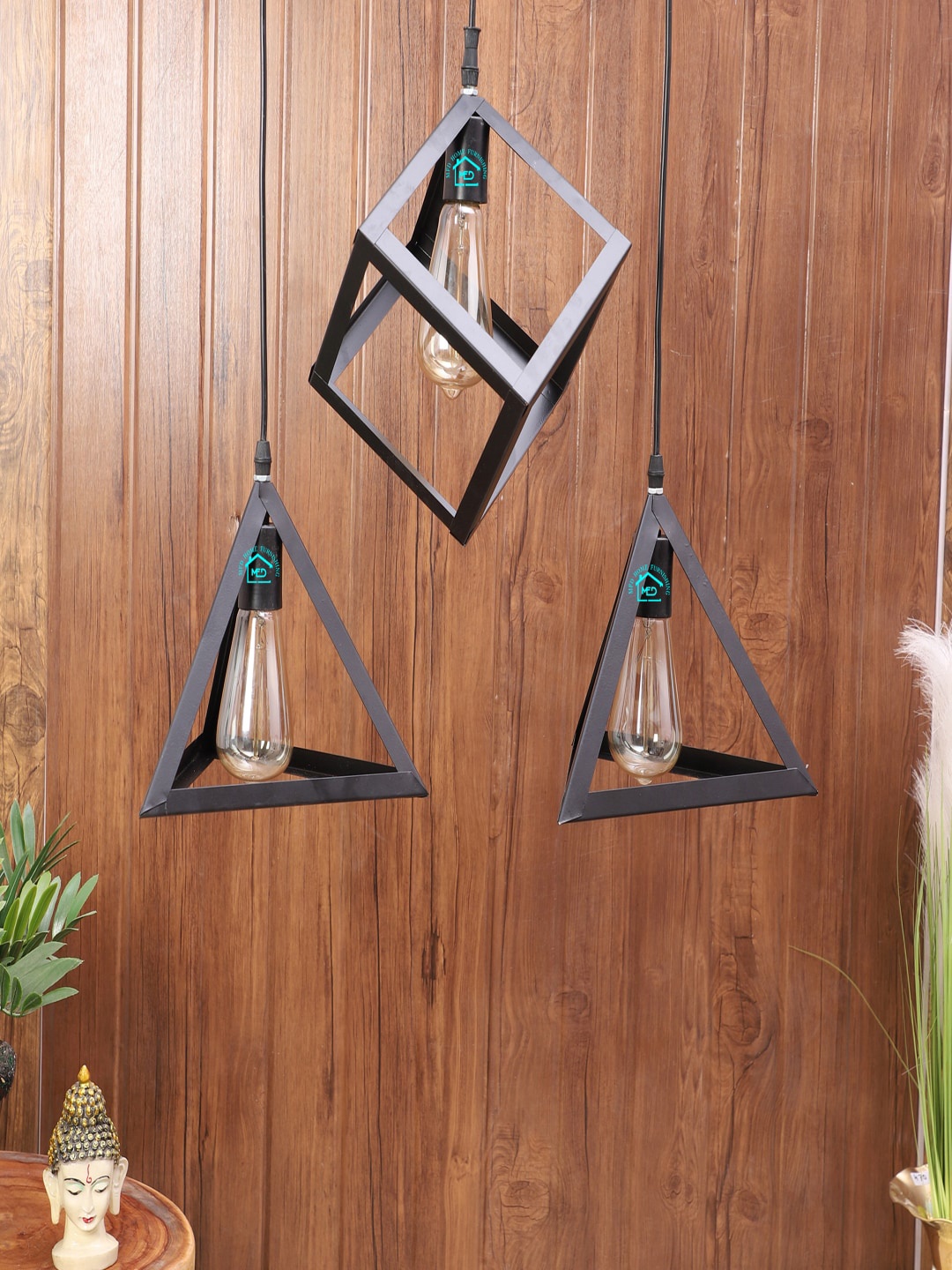 

MFD HOME FURNISHING Black Traditional Cluster Light