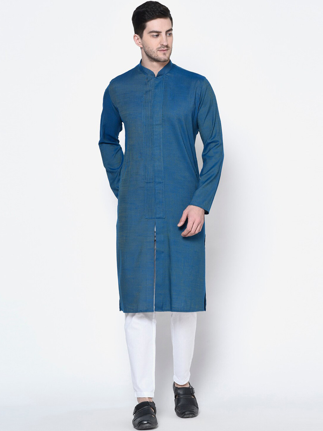 

DEYANN Men Navy Blue Solid Straight Kurta
