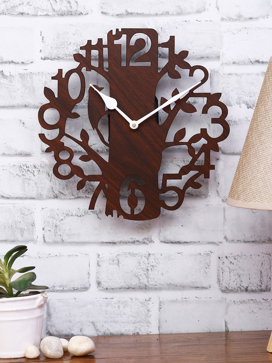 

ROMEE Brown Round Solid 25 cm Analogue Wall Clock