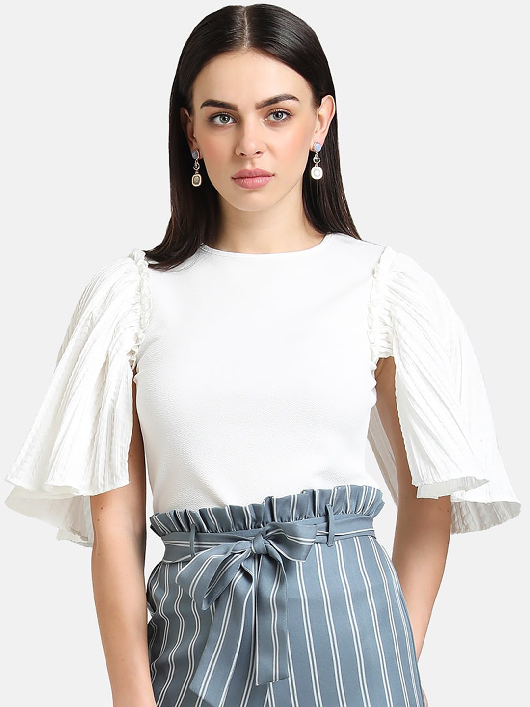 

Kazo Women White Solid Top