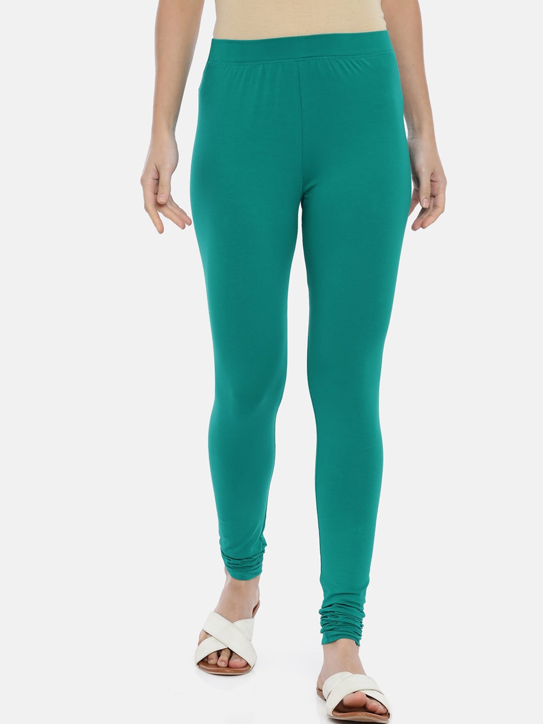 

Huggy Women Green Solid Churidar Length Leggings