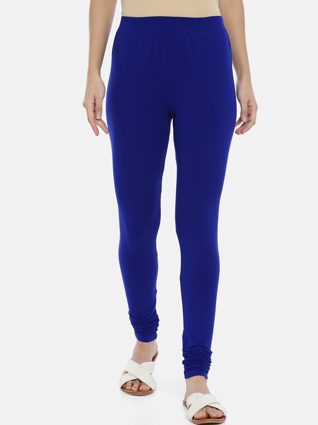 

Huggy Women Blue Solid Churidar Length Leggings