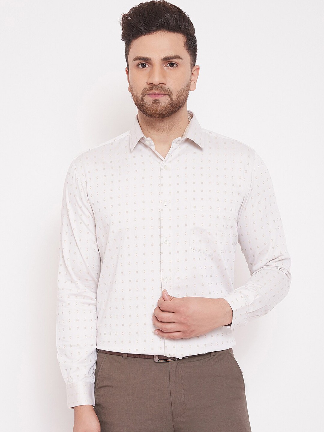 

Canary London Men Beige Slim Fit Printed Casual Shirt
