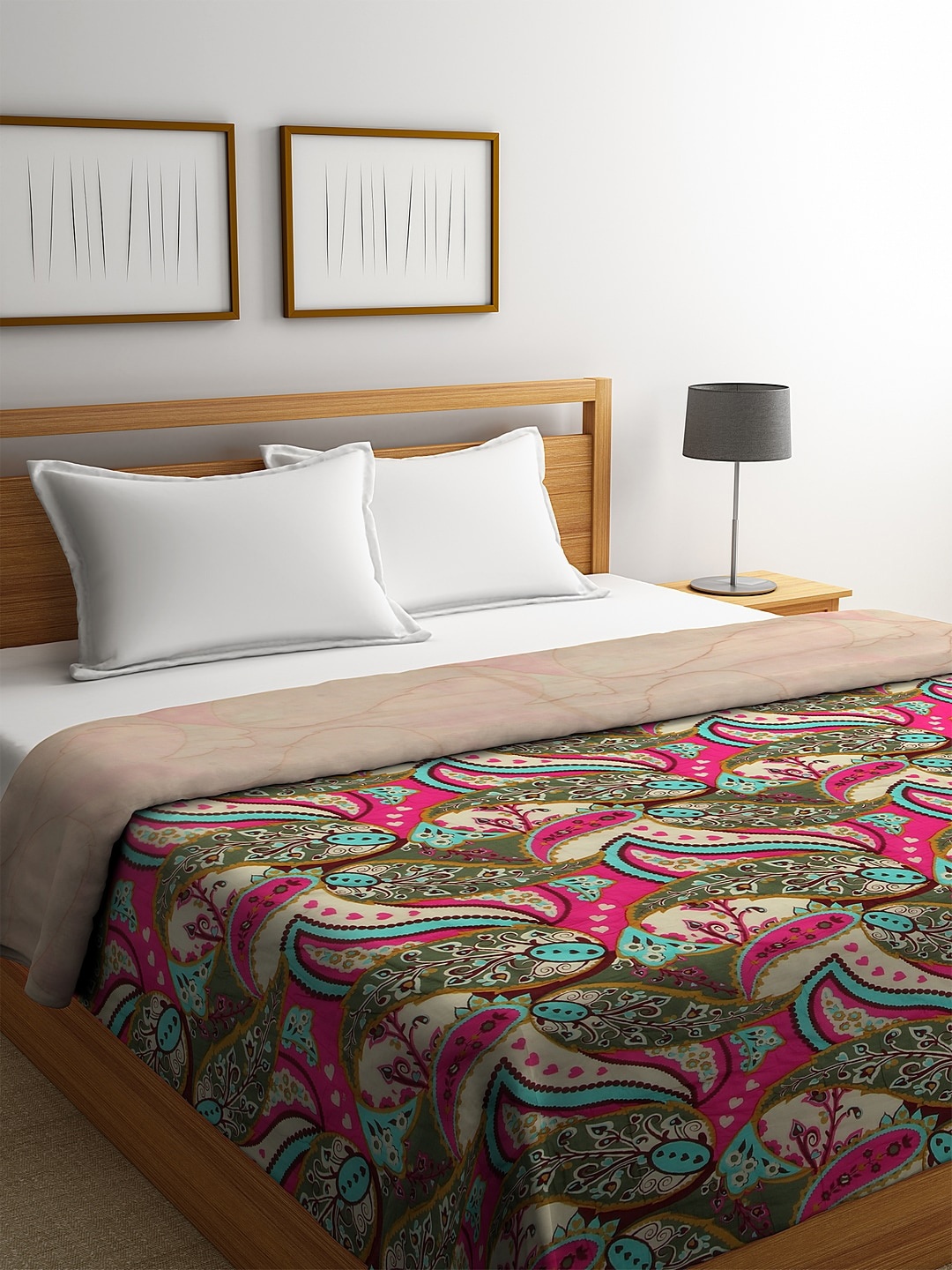 

REME Beige & Pink Ethnic Motifs AC Room 150 GSM Double Bed Quilt