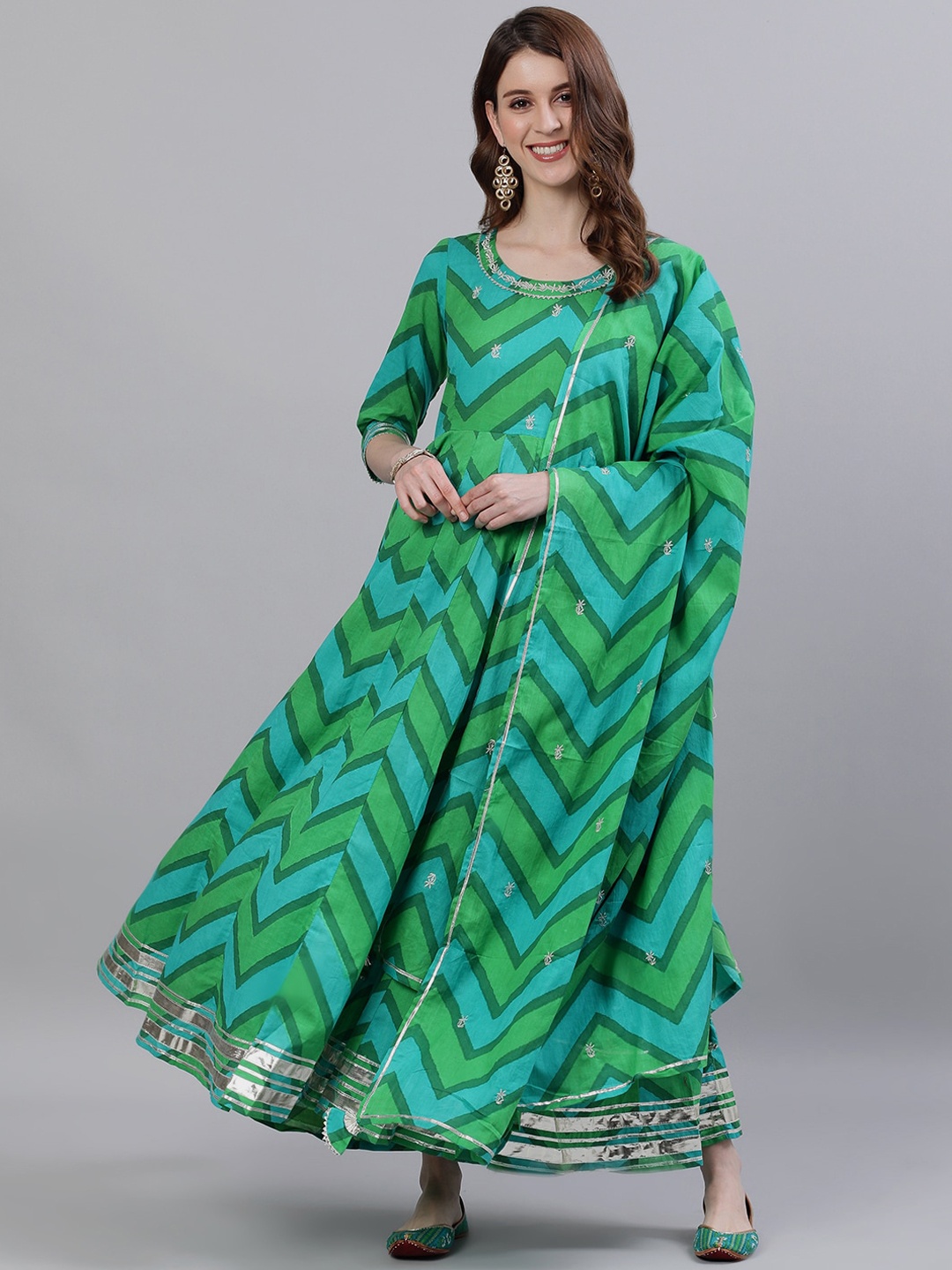 

Ishin Women Green Embroidered Anarkali Kurta With Dupatta