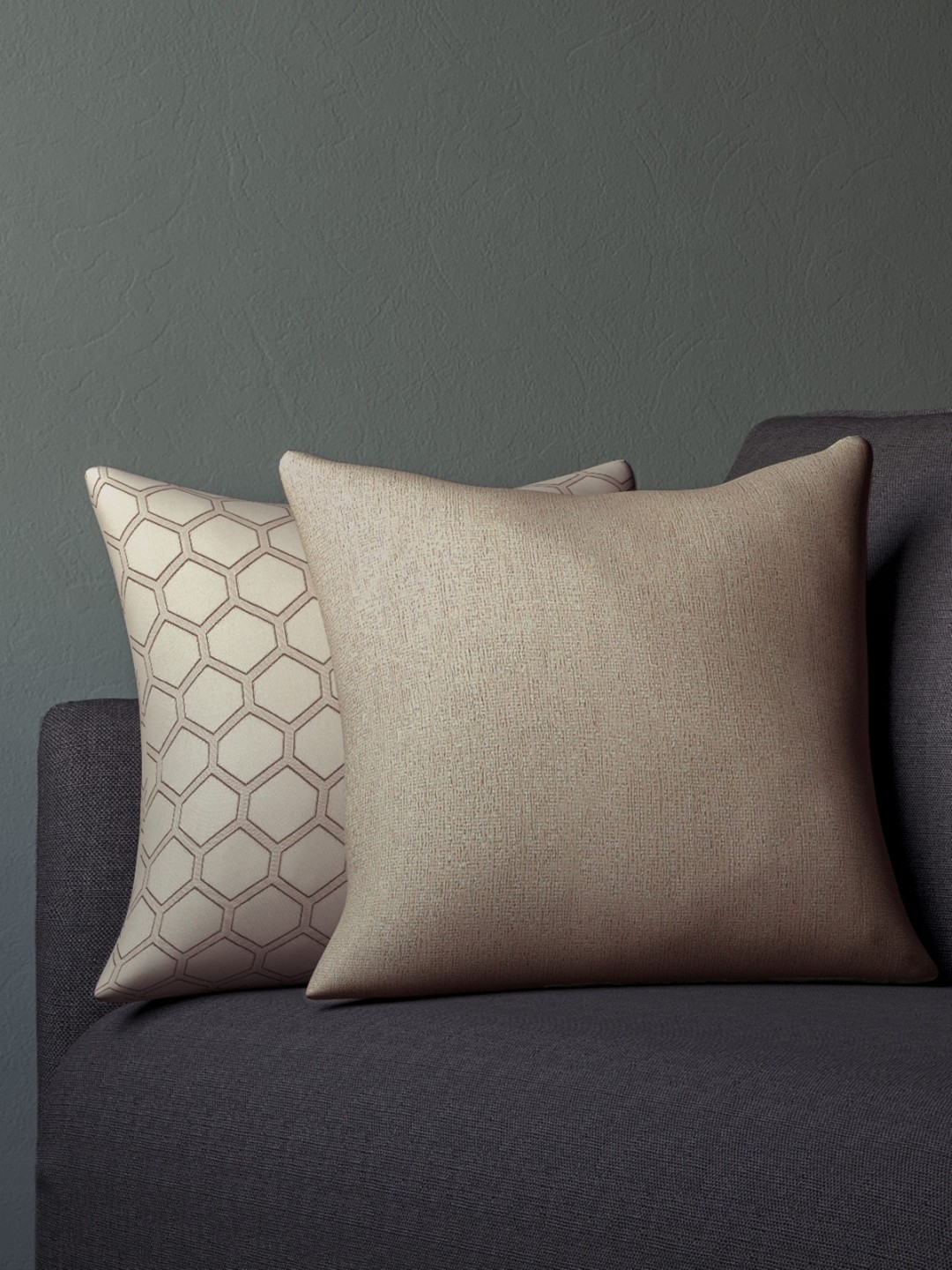 

DDecor Beige & Brown Set of 2 Geometric Square Cushion Covers