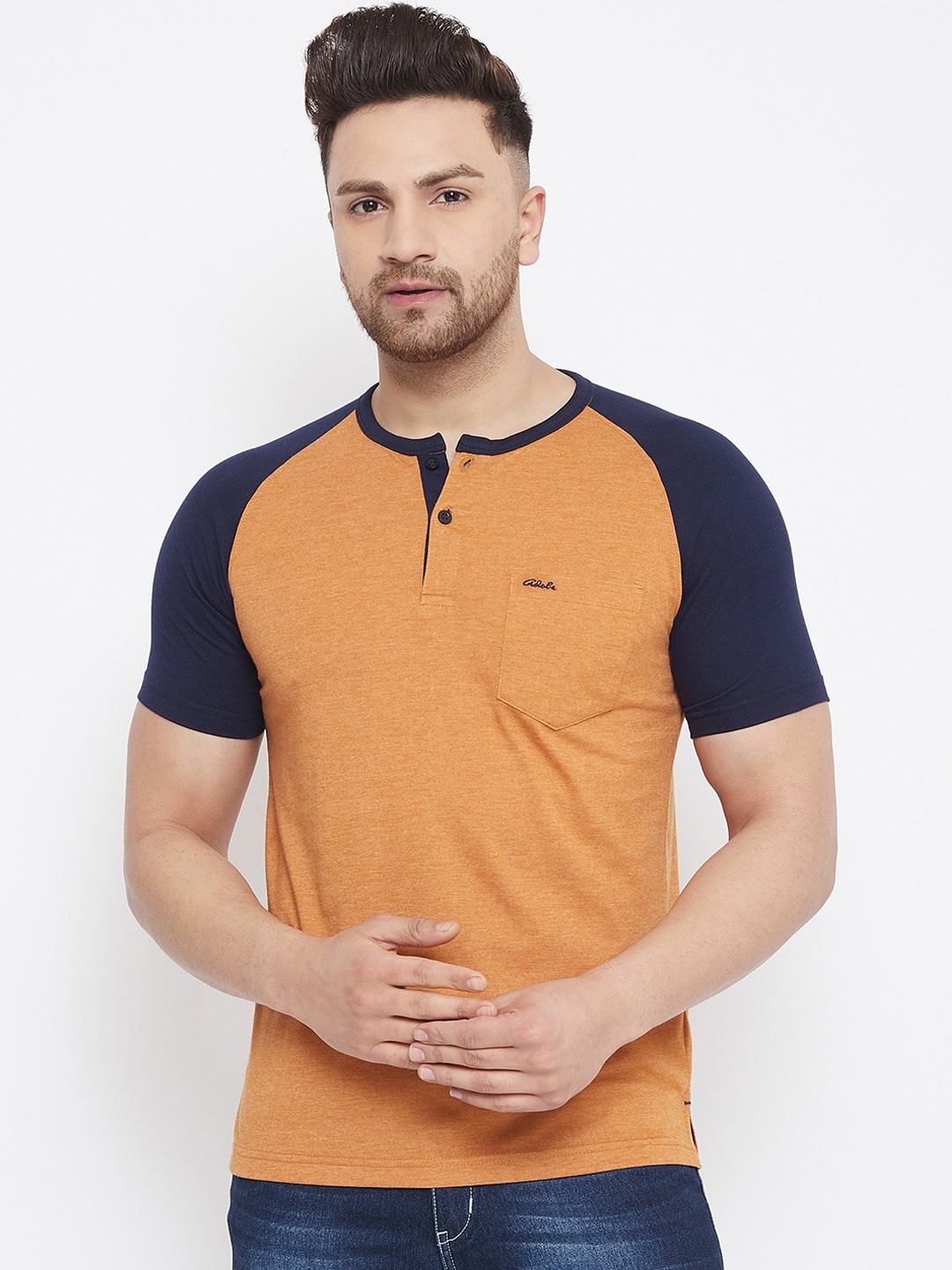 

Adobe Men Mustard Solid Henley Neck T-shirt