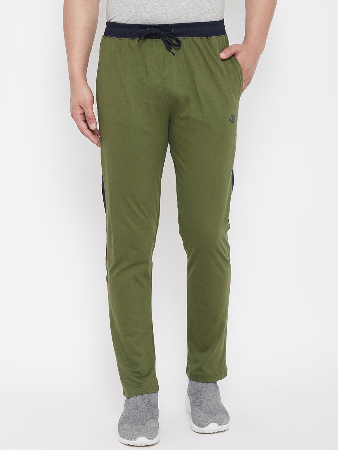 

Adobe Men Olive Green & Black Solid Straight-Fit Track Pants