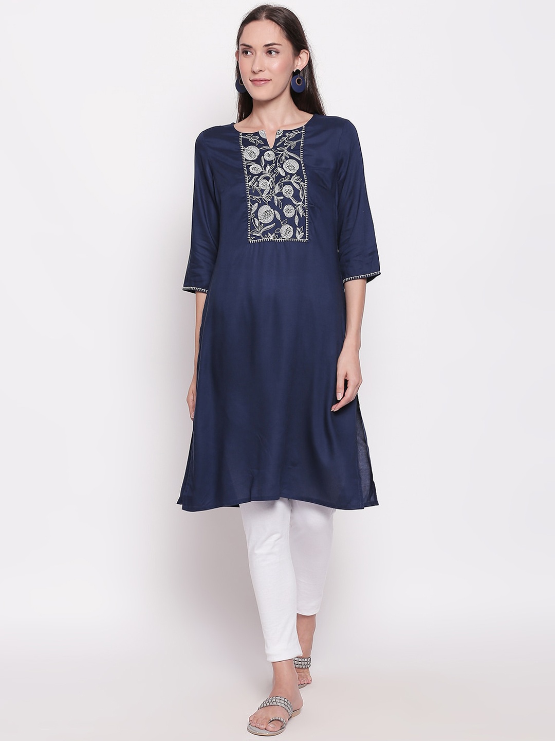 

RANGMANCH BY PANTALOONS Women Navy Blue & White Floral Yoke Design Kurta