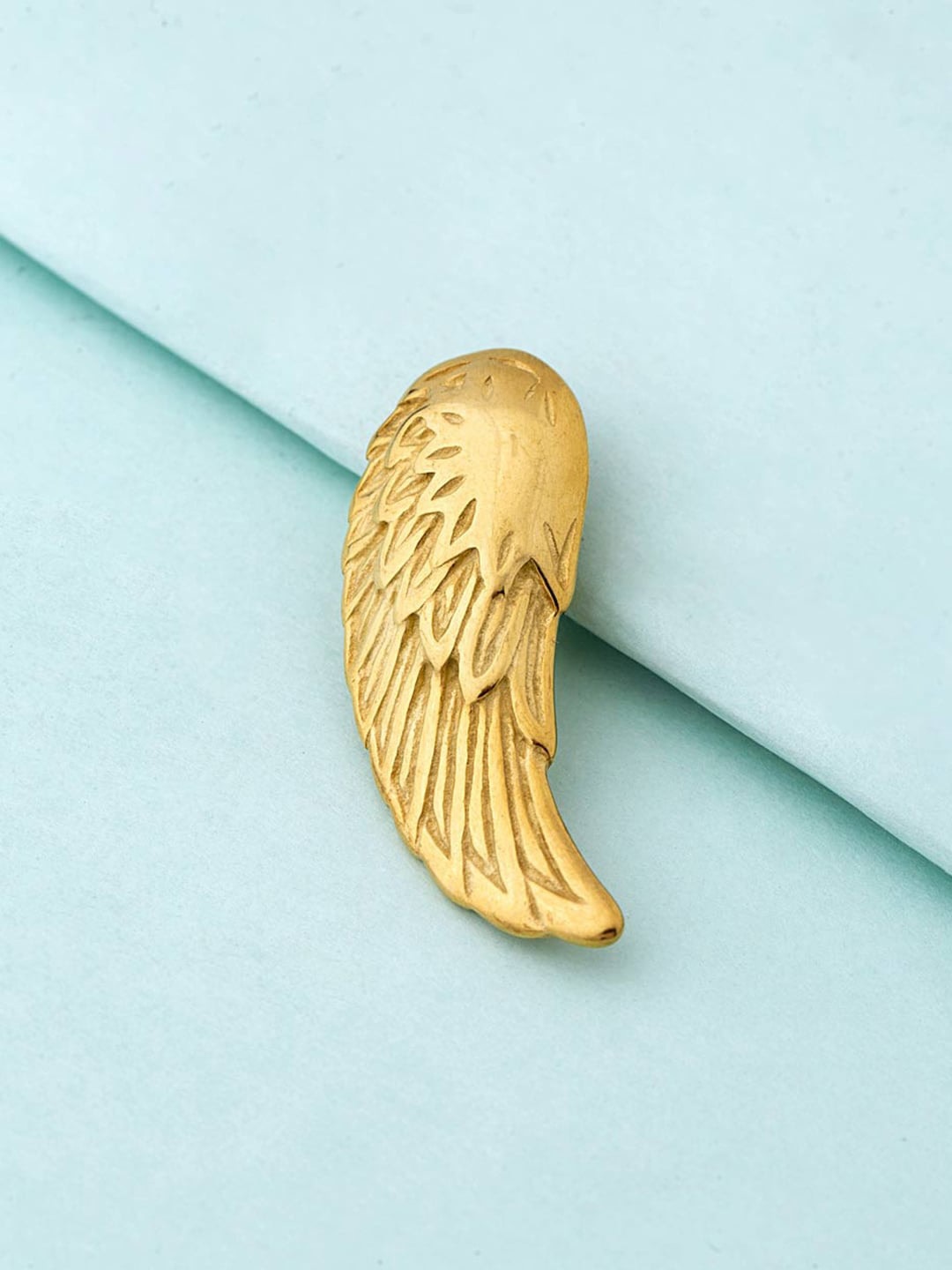 

Dare by Voylla Men Gold-Plated Royal Angel Wing Pendant