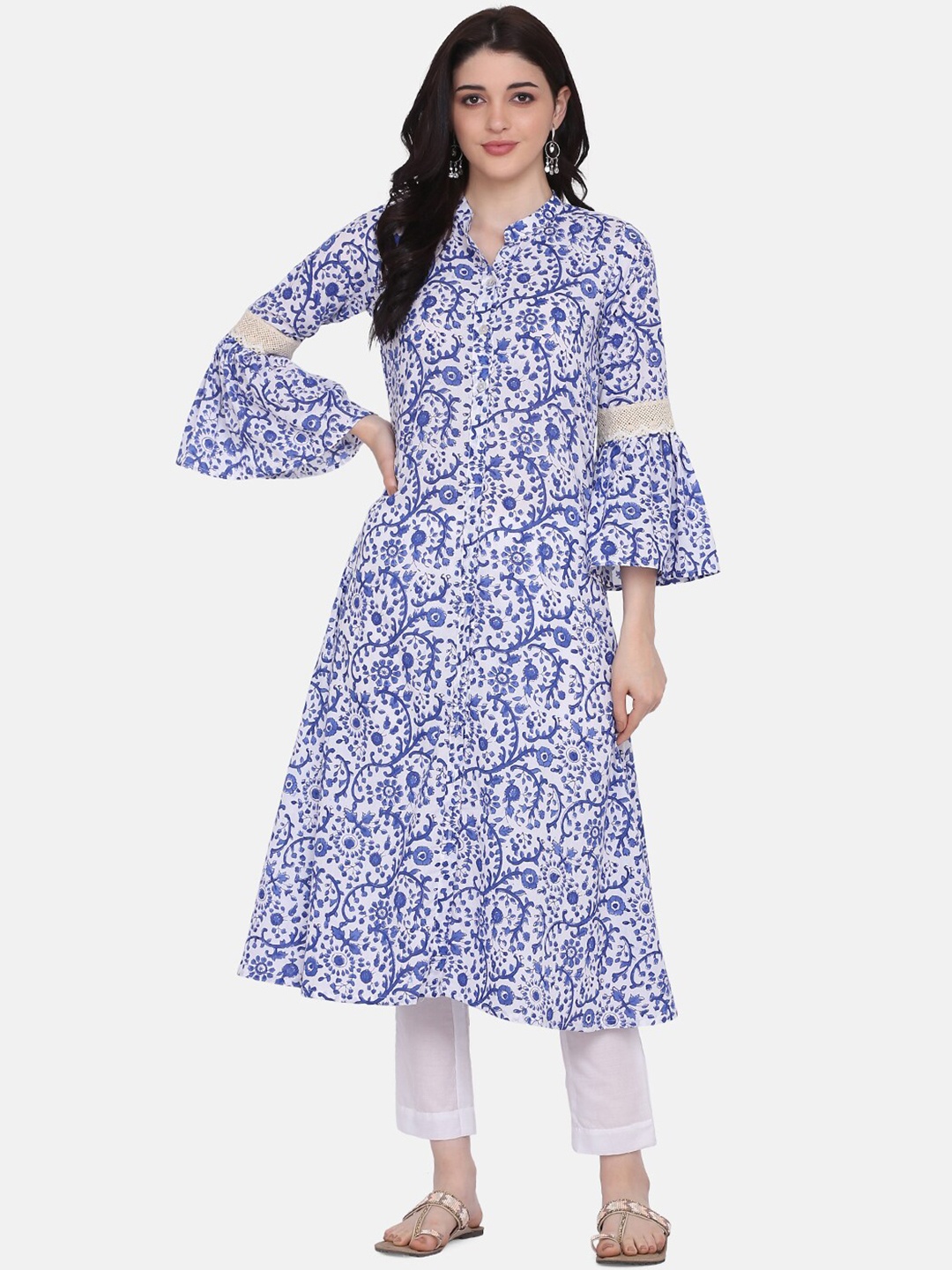 

Saanjh Women White & Blue Floral Printed Cotton Kurta with Trousers