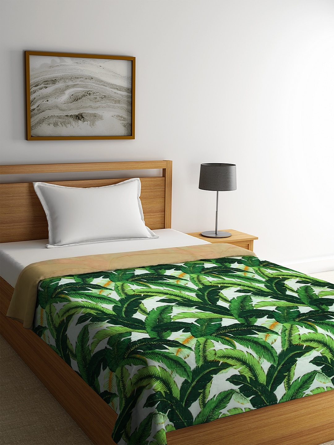 

REME White & Green Floral AC Room 150 GSM Single Bed Quilt