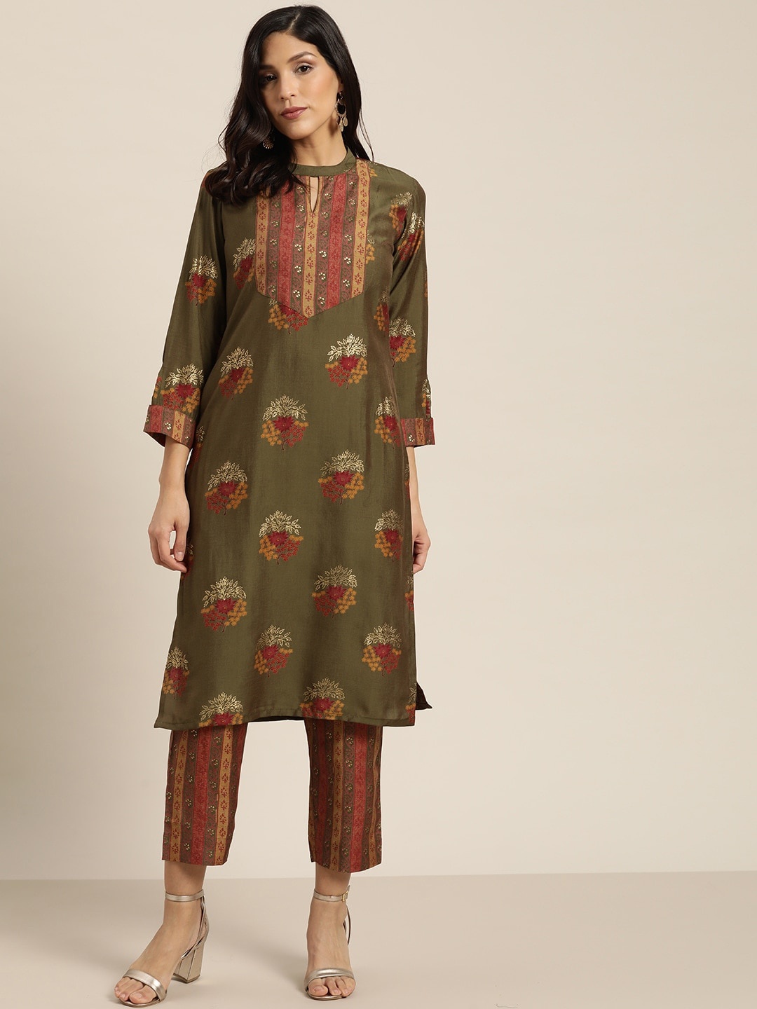 

Sangria Olive Green Floral Printed Keyhole Neck Kurta