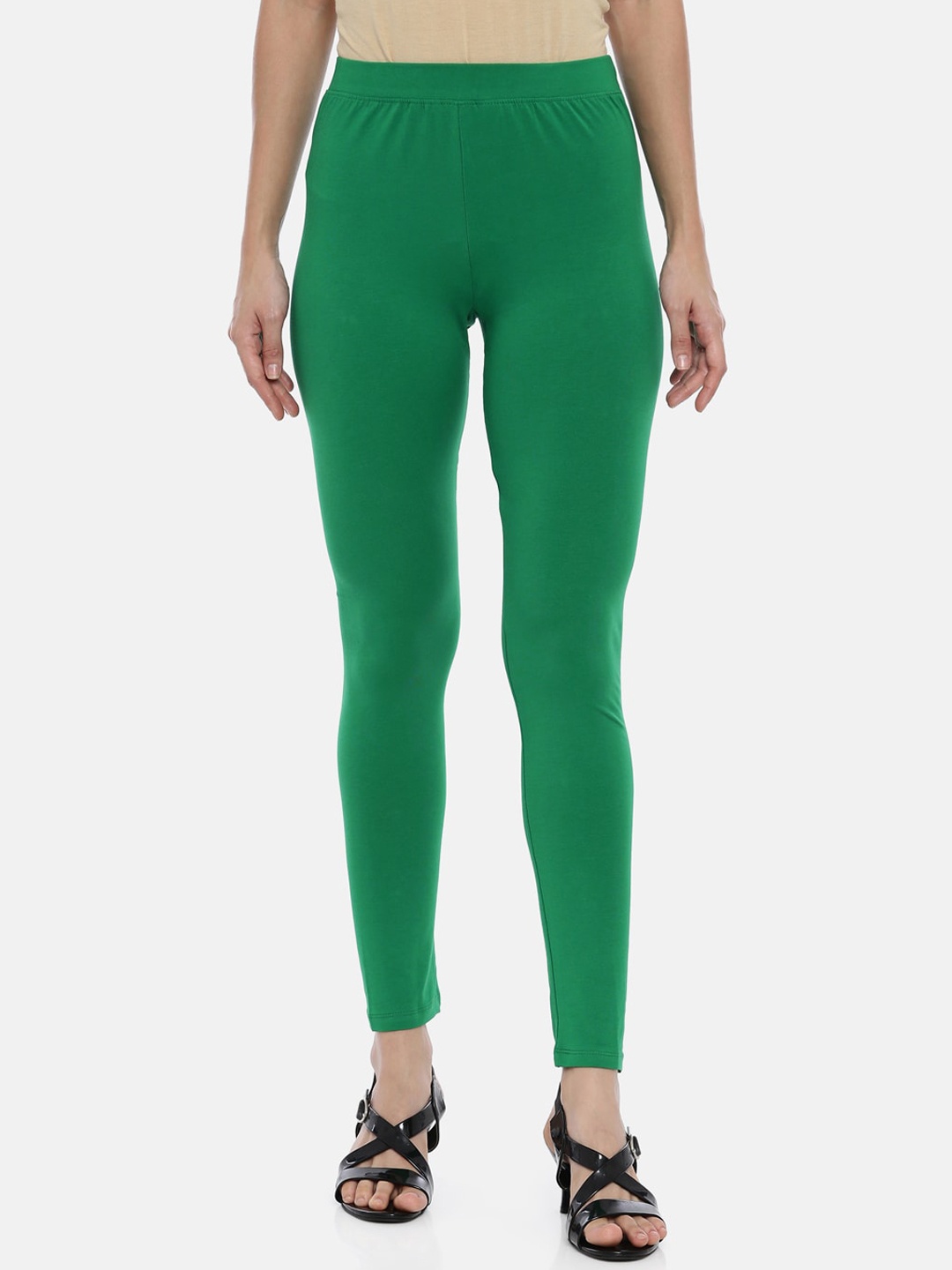 

Huggy Women Green Solid Ankle Length Leggings