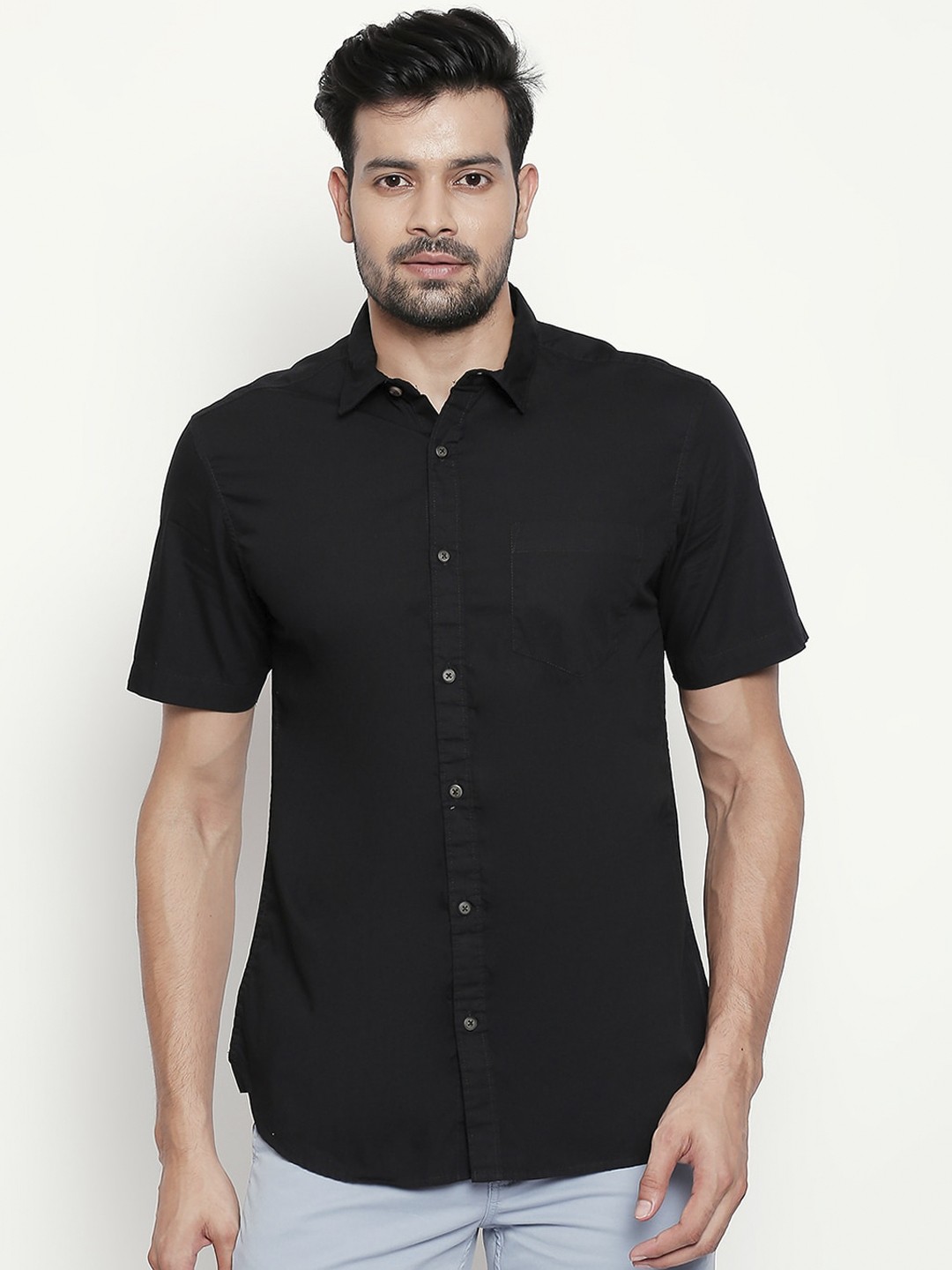 

BYFORD by Pantaloons Men Black Regular Fit Solid Casual Shirt