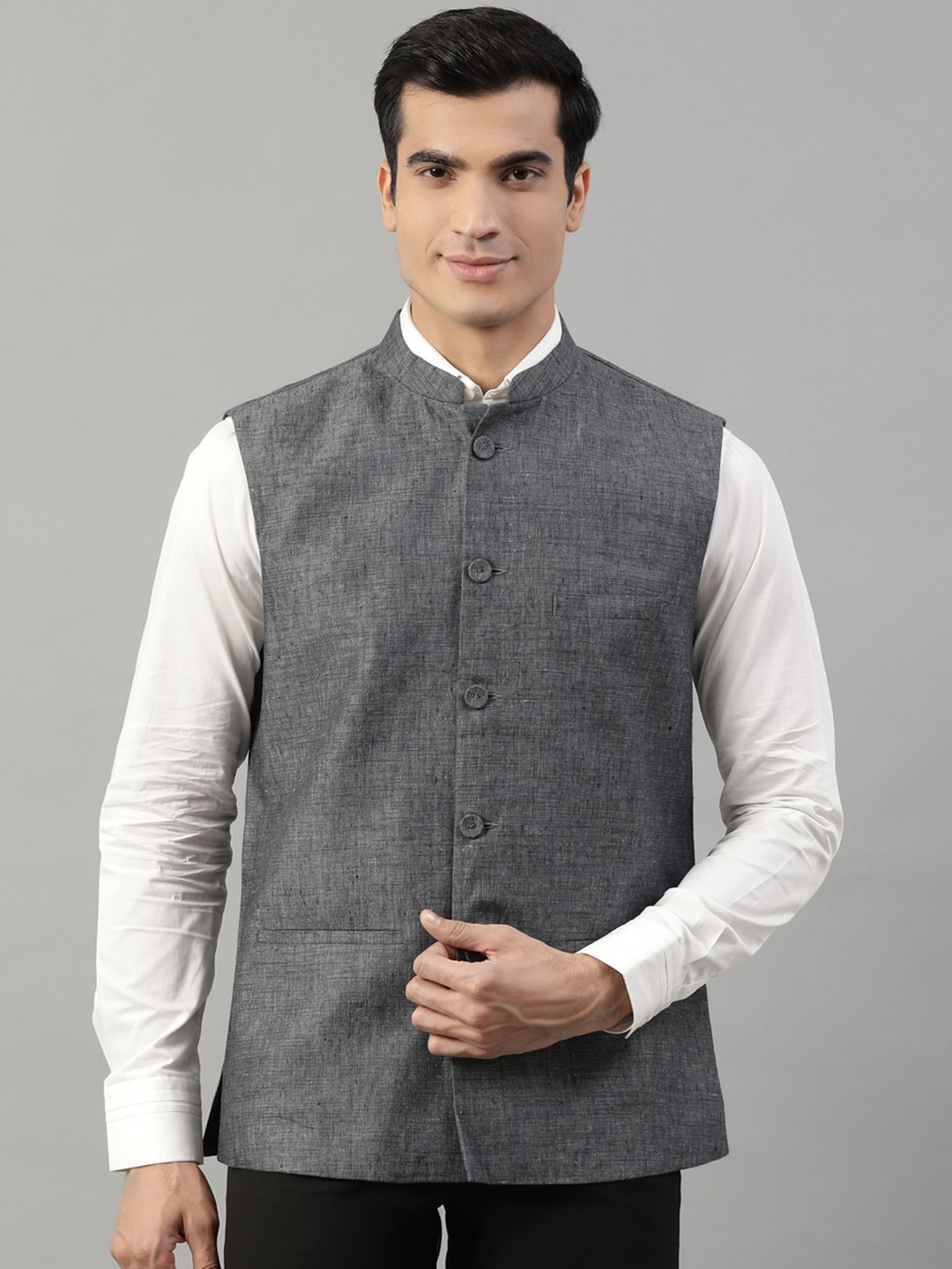 

HARSAM Men Grey Solid Regular Fit Bandi