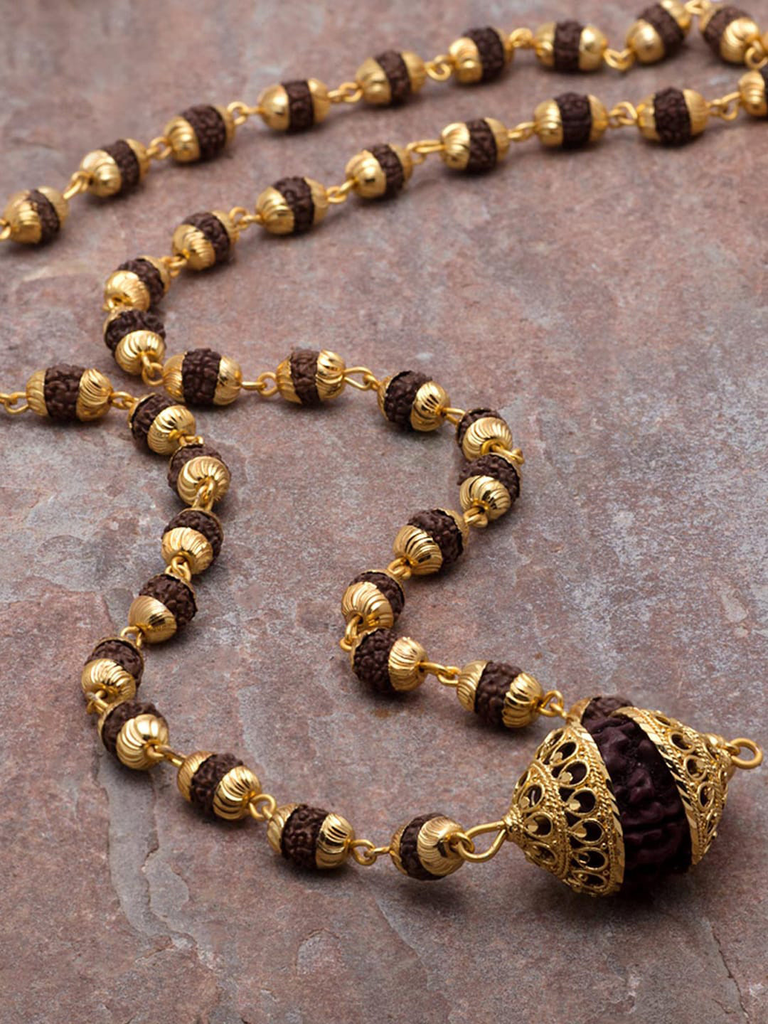 

Dare by Voylla Men Gold-Plated & Brown Rudraksha Studded Chain