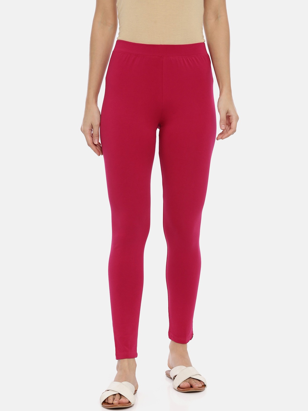 

Huggy Women Magenta-Pink Solid Ankle Length Leggings