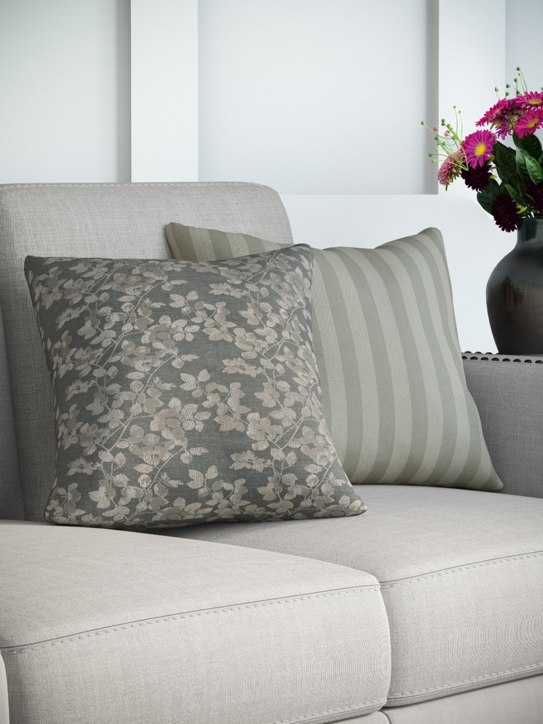 

DDecor Grey Set of 2 Floral Square Cushion Covers