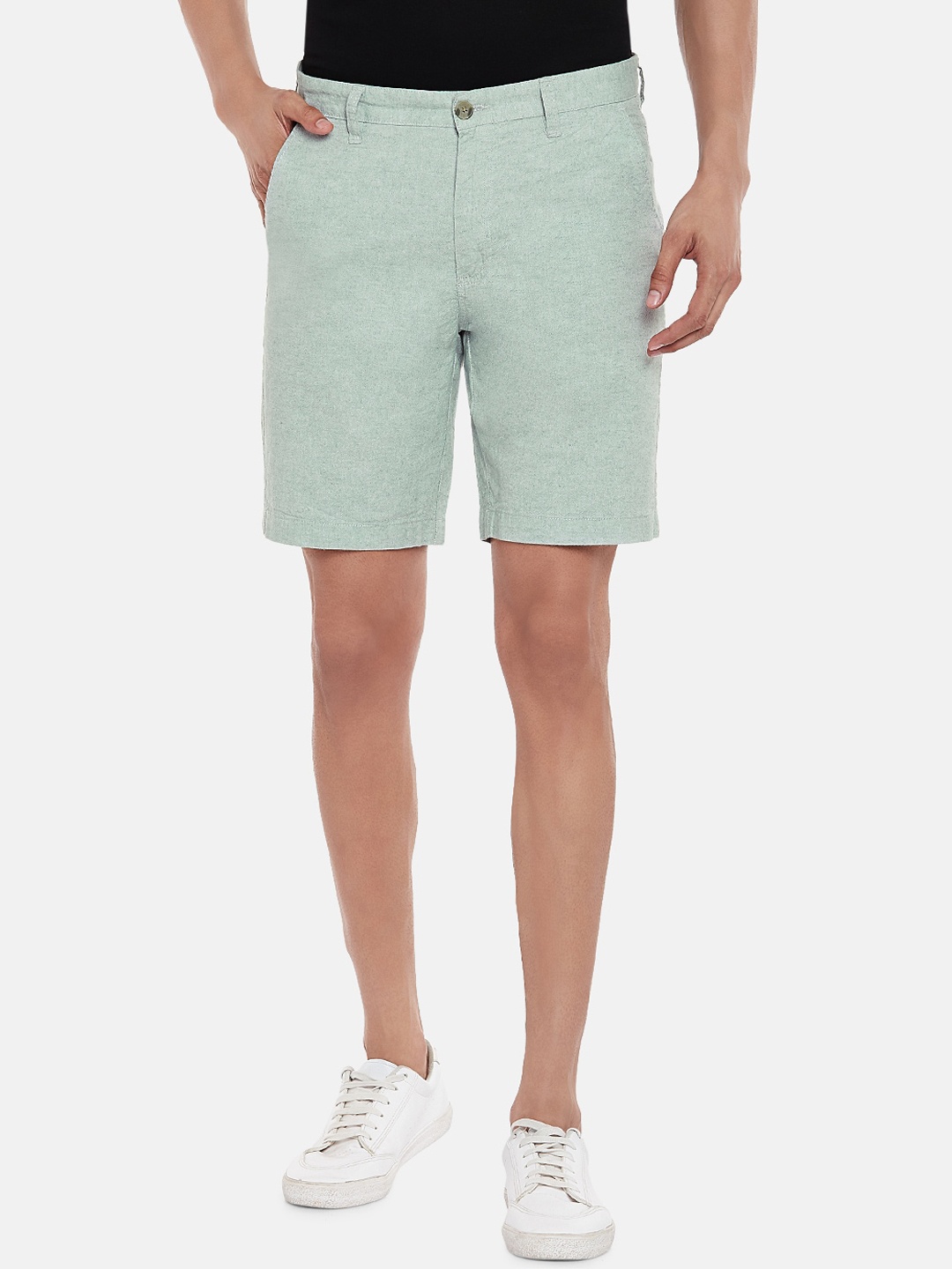 

BYFORD by Pantaloons Men Green Solid Slim Fit Regular Shorts