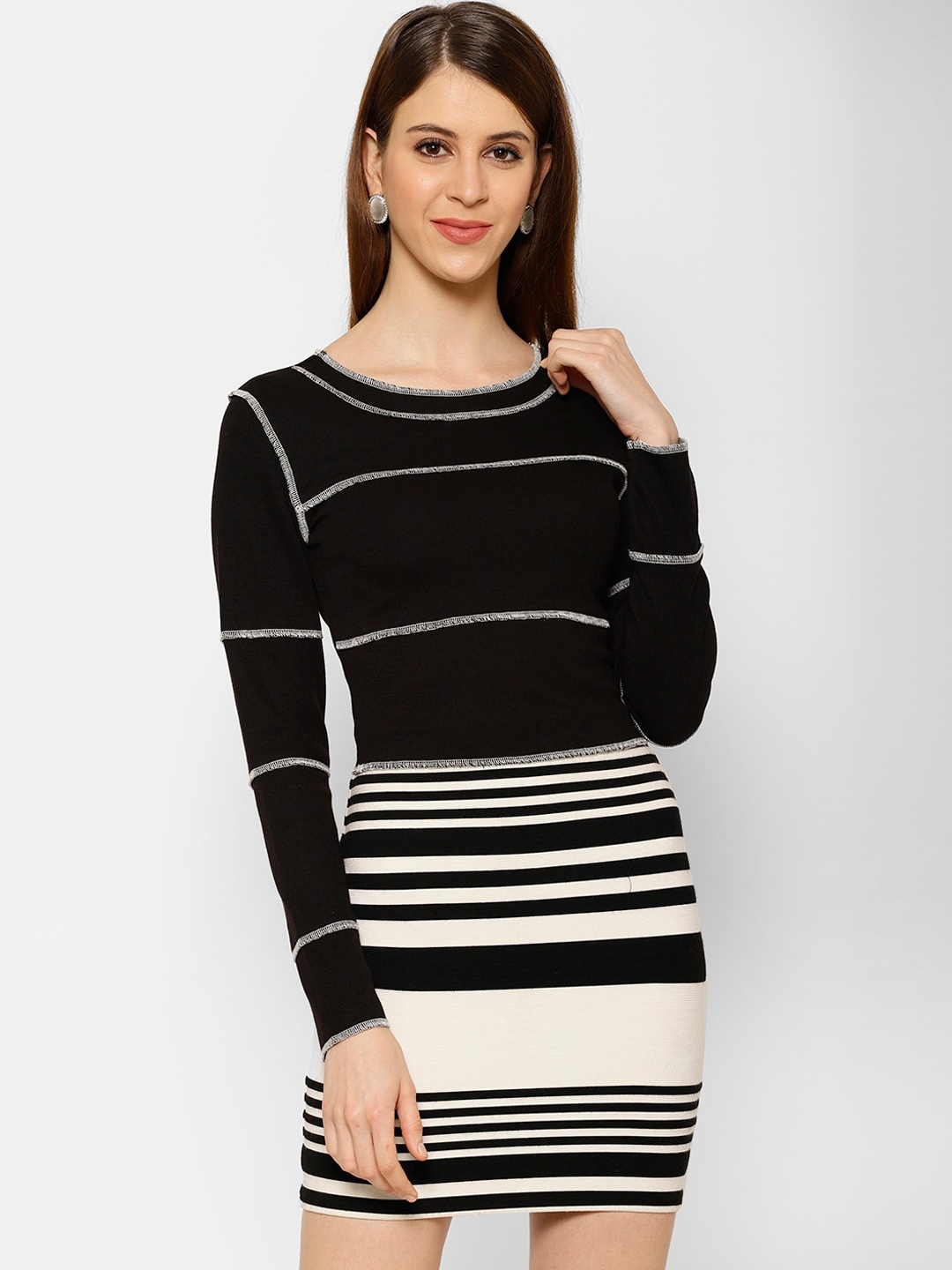 

KASSUALLY Black Striped Knitted Pure Cotton Top