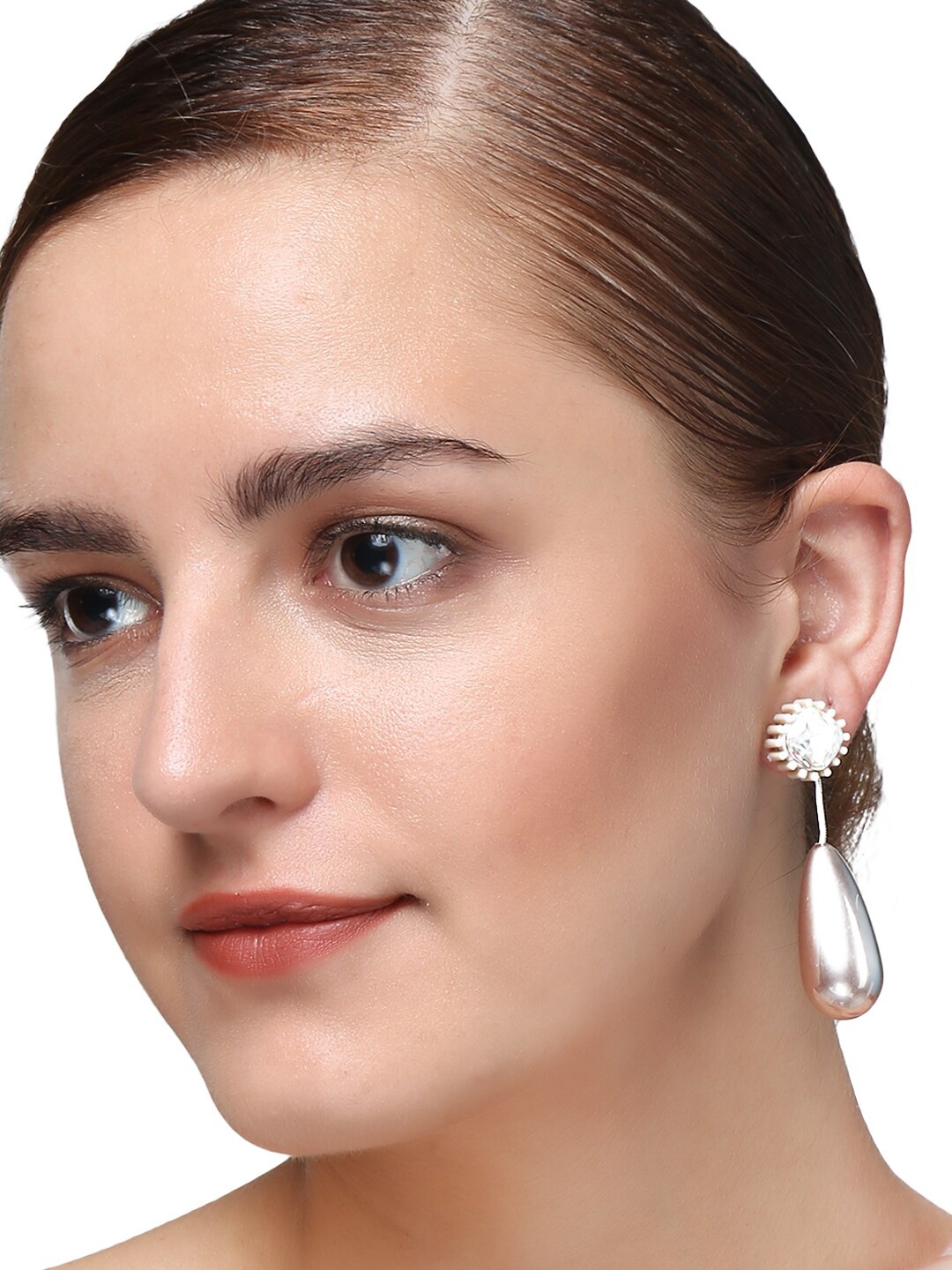 

Mali Fionna Cream-Coloured Contemporary Drop Earrings