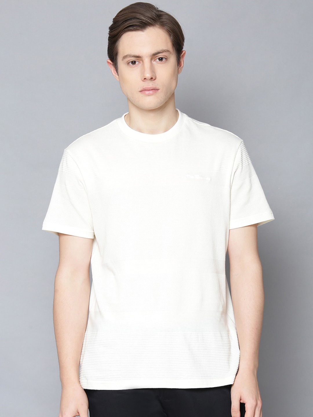 BEN SHERMAN Men Off-White Solid Round Neck T-shirt