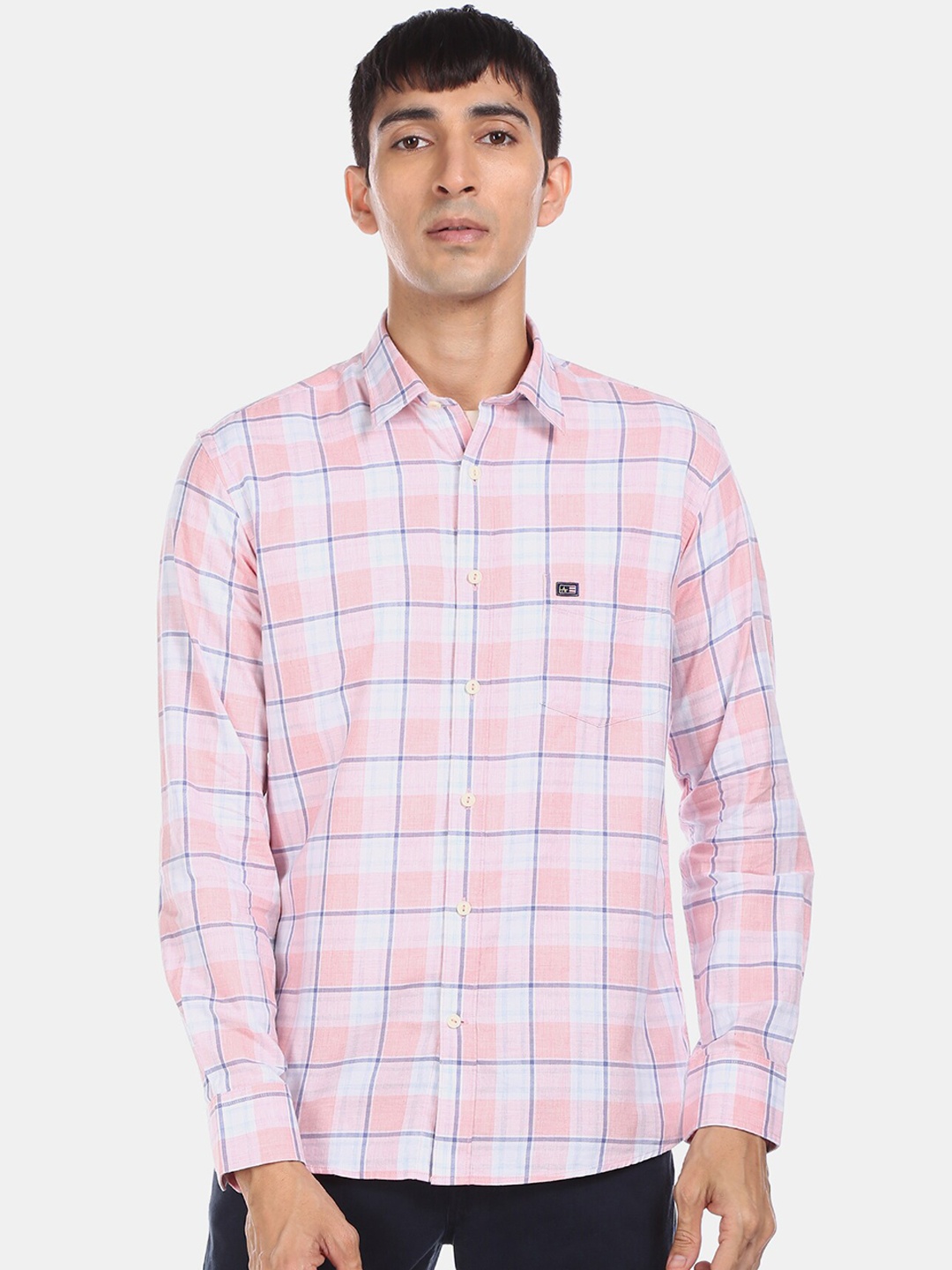 Arrow Sport Men Pink & Off-White Regular Fit Checked Casual Shirt