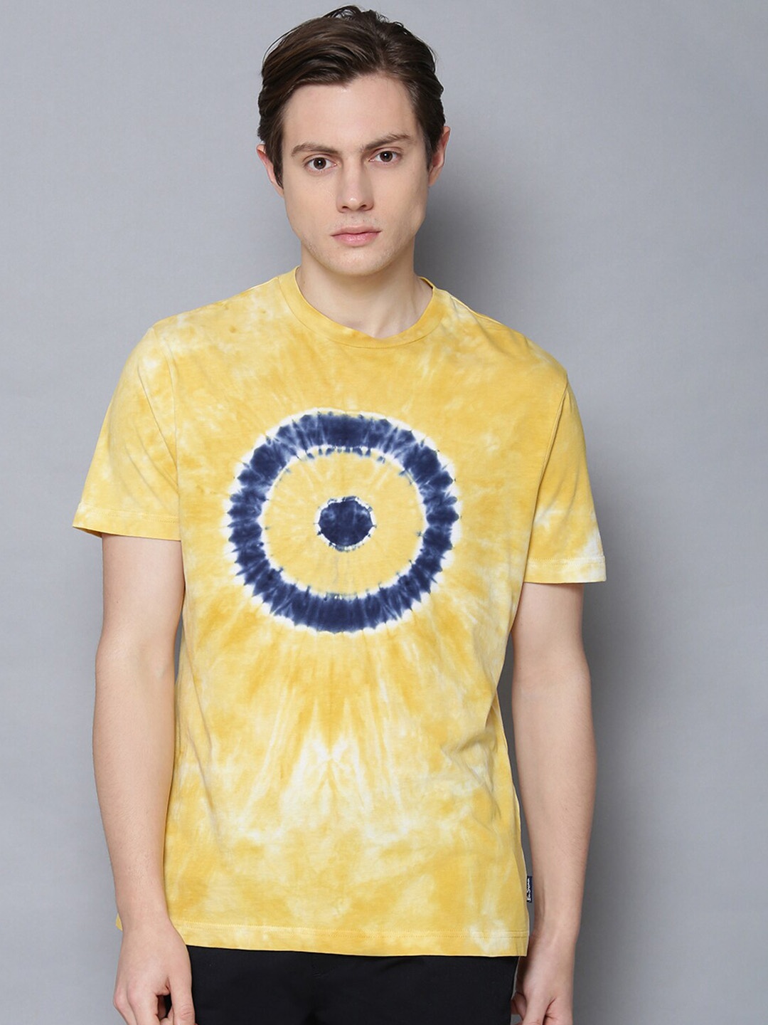

BEN SHERMAN Men Yellow Dyed Round Neck Organic Cotton T-shirt