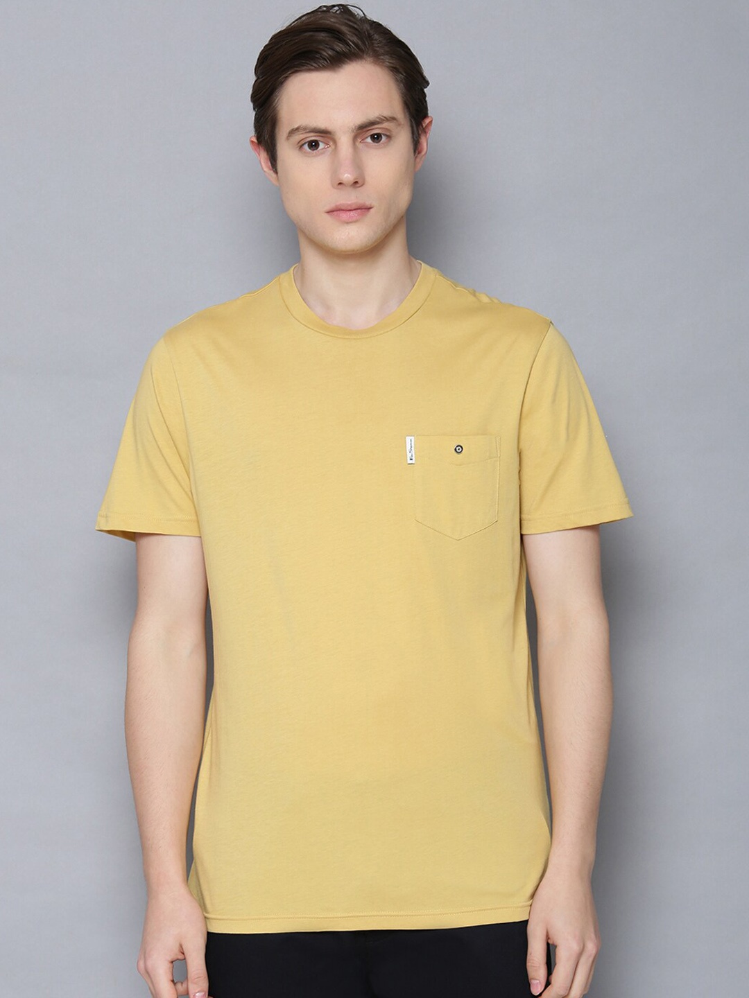 

BEN SHERMAN Men Yellow Solid Round Neck Organic Cotton T-shirt