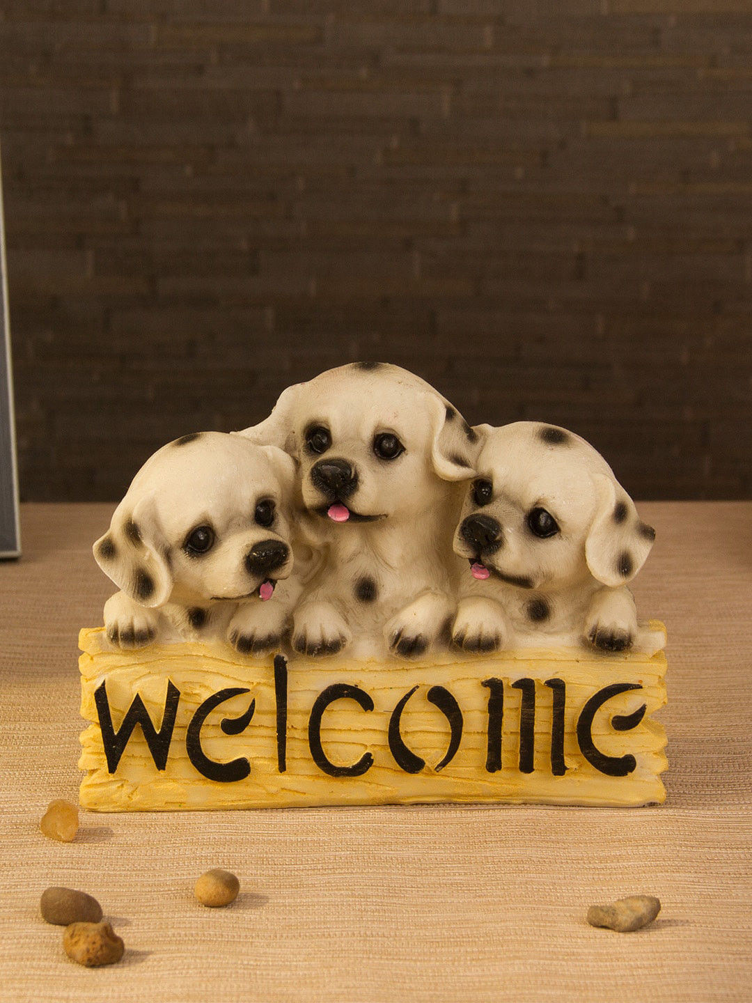 

TIED RIBBONS Beige & Brown Decorative Welcome Dog Showpiece