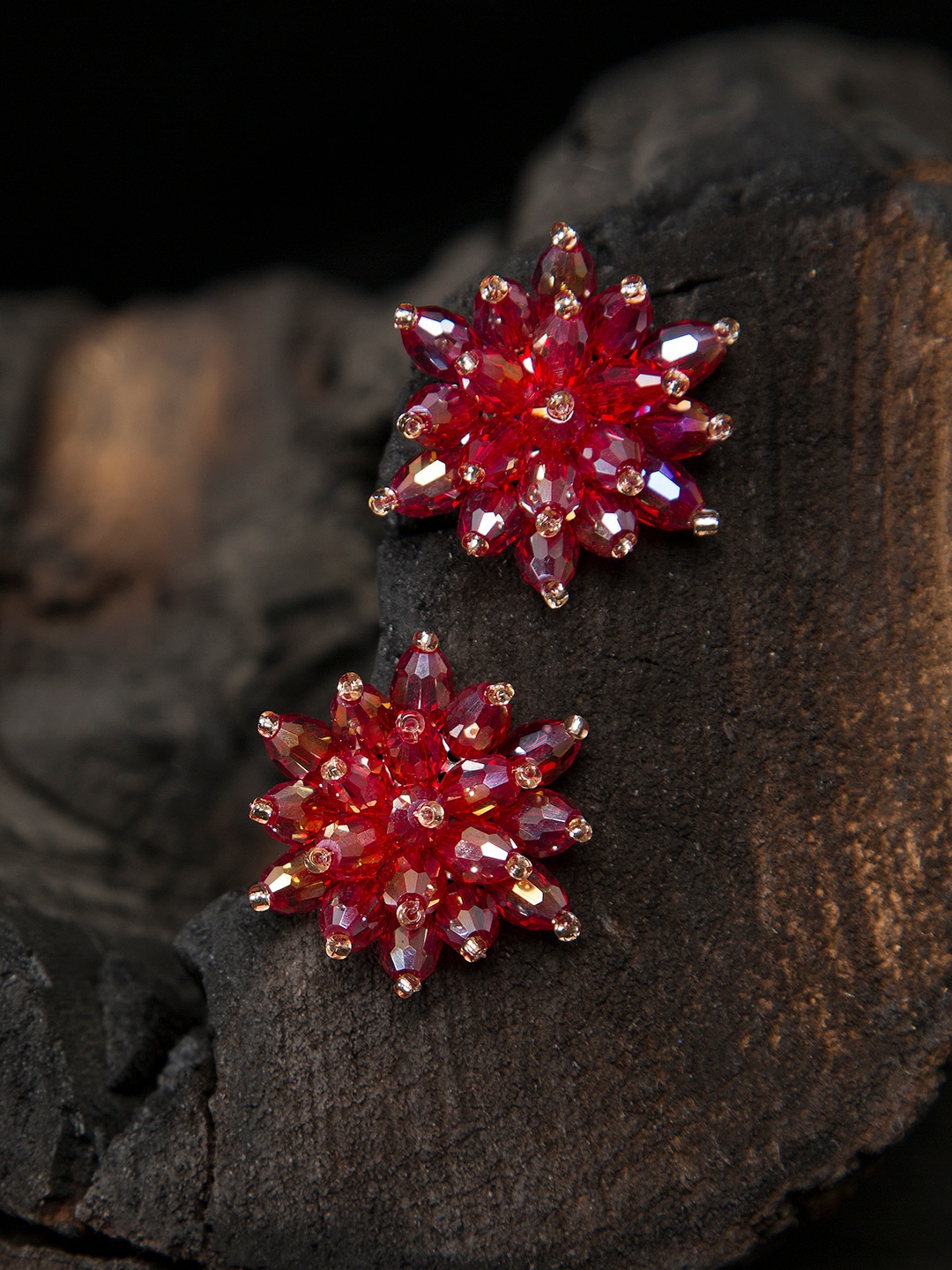 

Mali Fionna Red Floral Studs