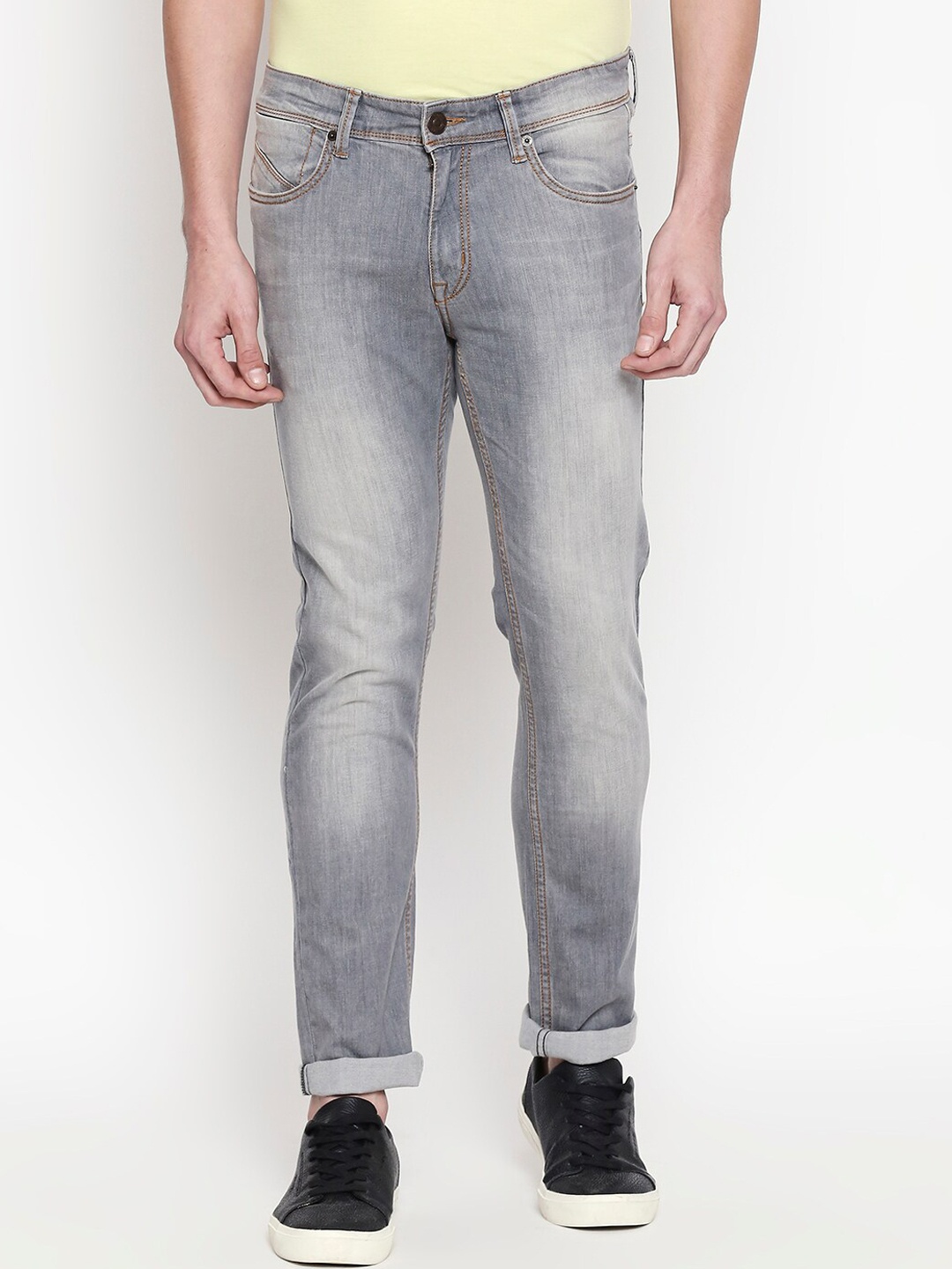 

People Men Grey Slim Fit Mid-Rise Clean Look Jeans
