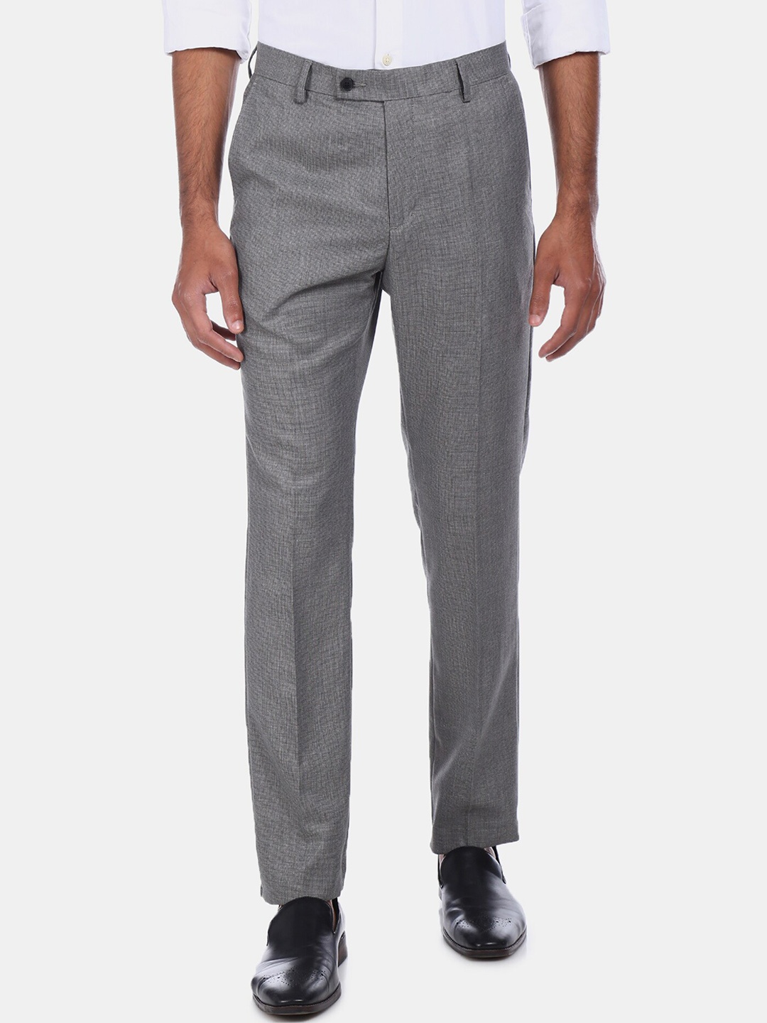 

Arrow Men Grey Regular Fit Solid Formal Trousers