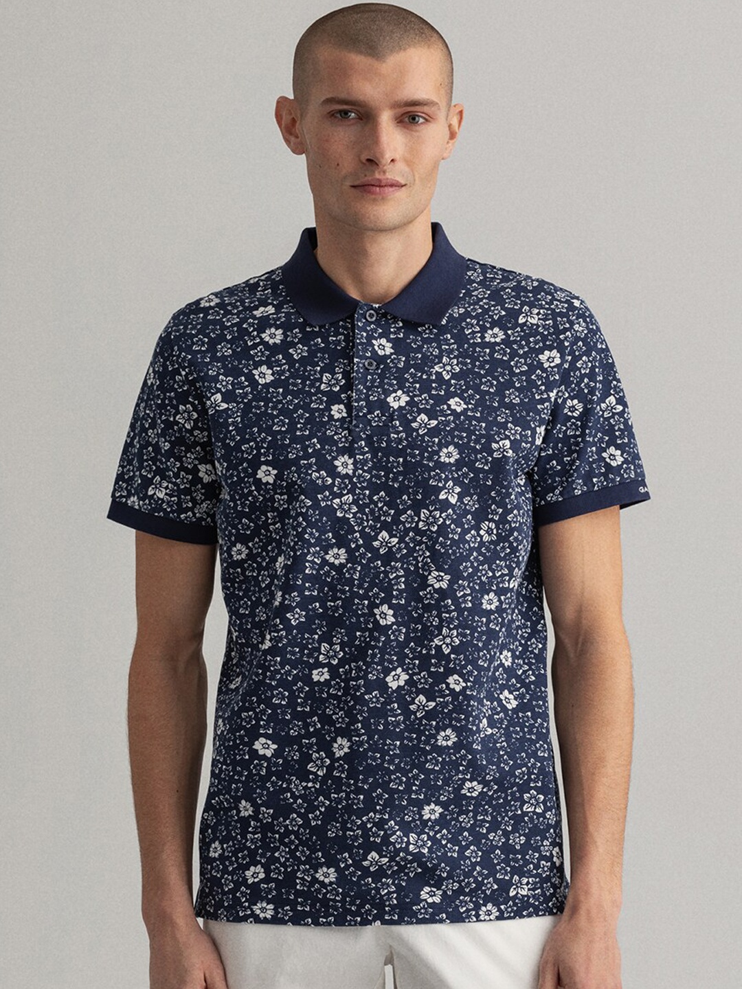 

GANT Men Blue Printed Polo Collar T-shirt