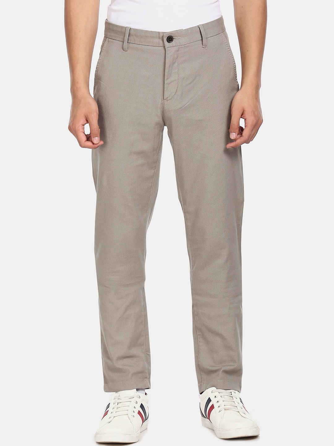 

Arrow Sport Men Beige Regular Fit Solid Trousers