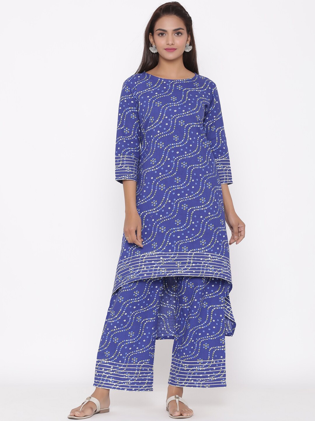 

Silai Bunai Women Blue & White Printed Kurta with Palazzos & Dupatta