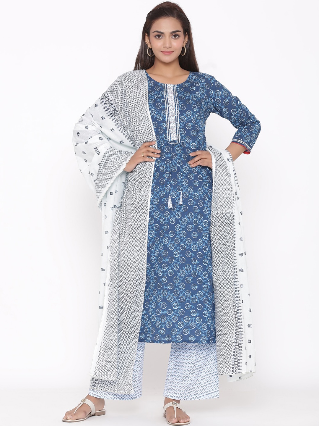 

Silai Bunai Women Blue & White Printed Kurta with Palazzos & Dupatta