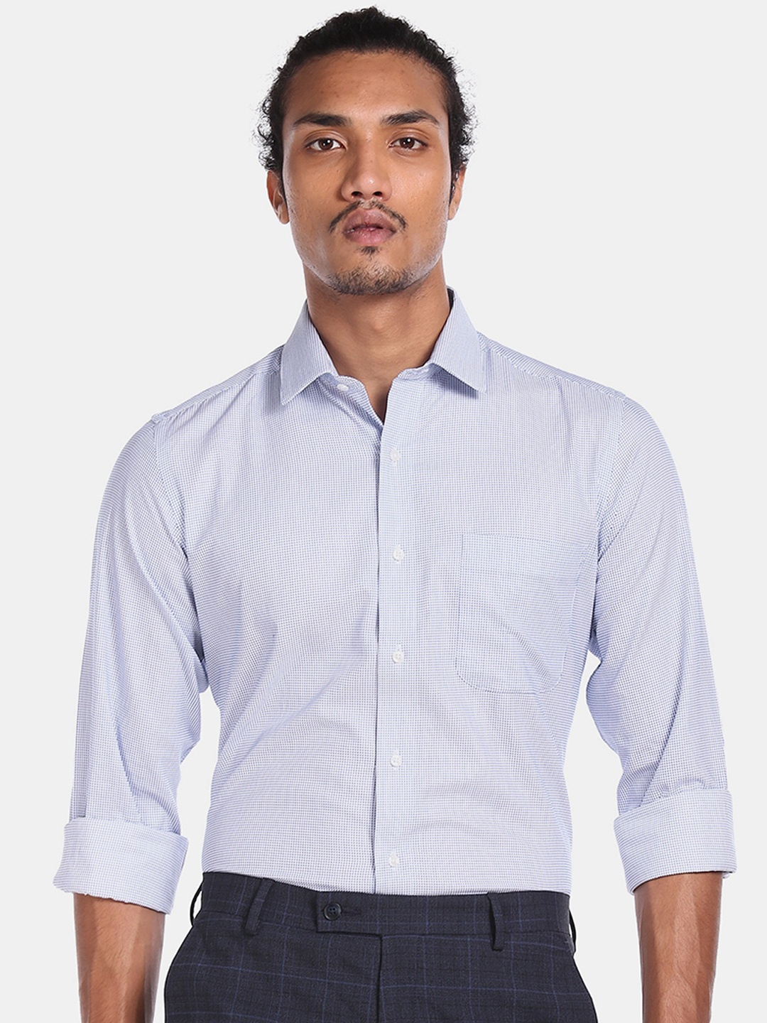 

Arrow Men Blue Regular Fit Striped Formal Shirt