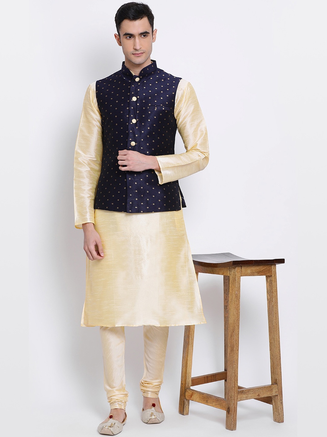 

Sanwara Men Blue & Gold-Coloured Woven Design Nehru Jacket