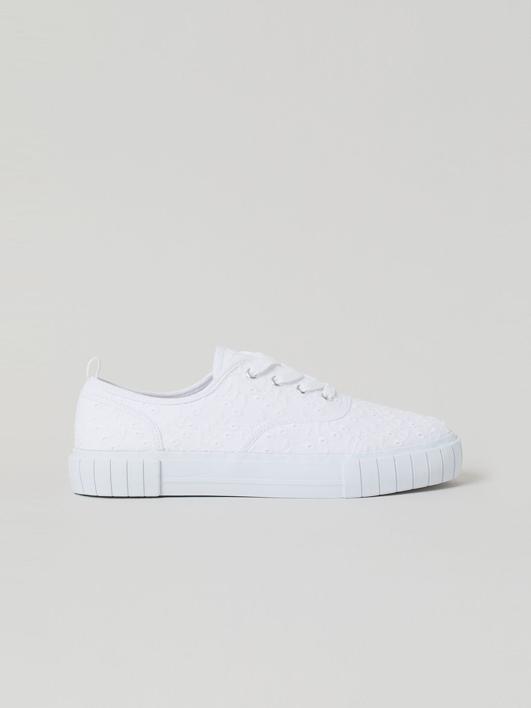 

H&M Women White Lace up Sneakers