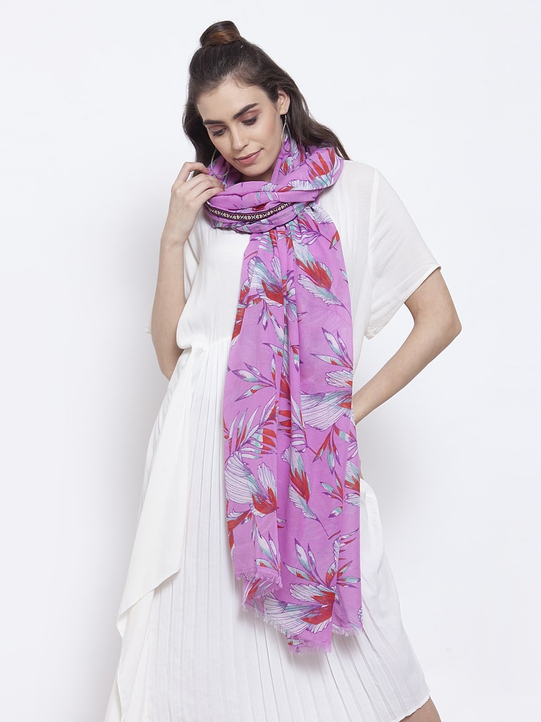 

J Style Women Purple & Red Printed Stole