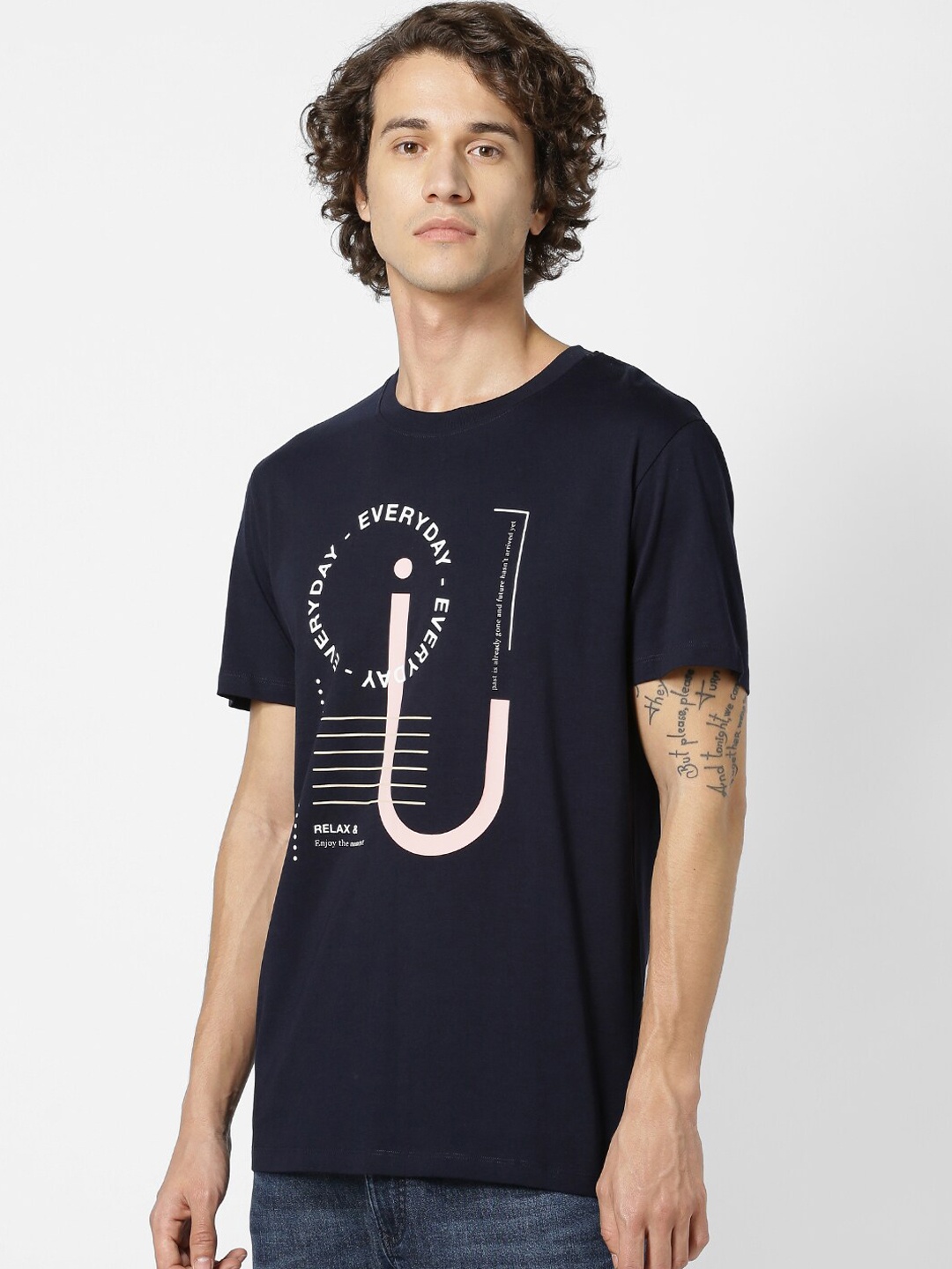 

Celio Men Navy Blue Printed Round Neck Cotton Pure Cotton T-shirt