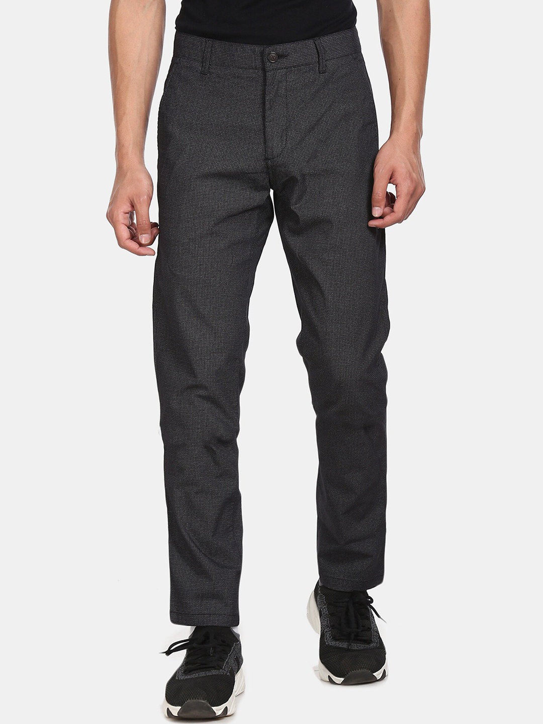 

Arrow Sport Men Black & White Regular Fit Checked Regular Trousers