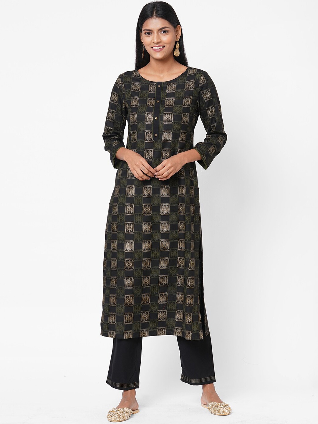 

Os Black Ethnic Motifs Embroidered Thread Work Round Neck Regular Sleeves Kurta
