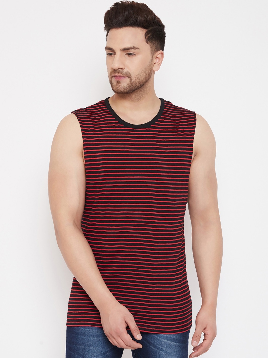 

Hypernation Men Red Striped Round Neck T-shirt