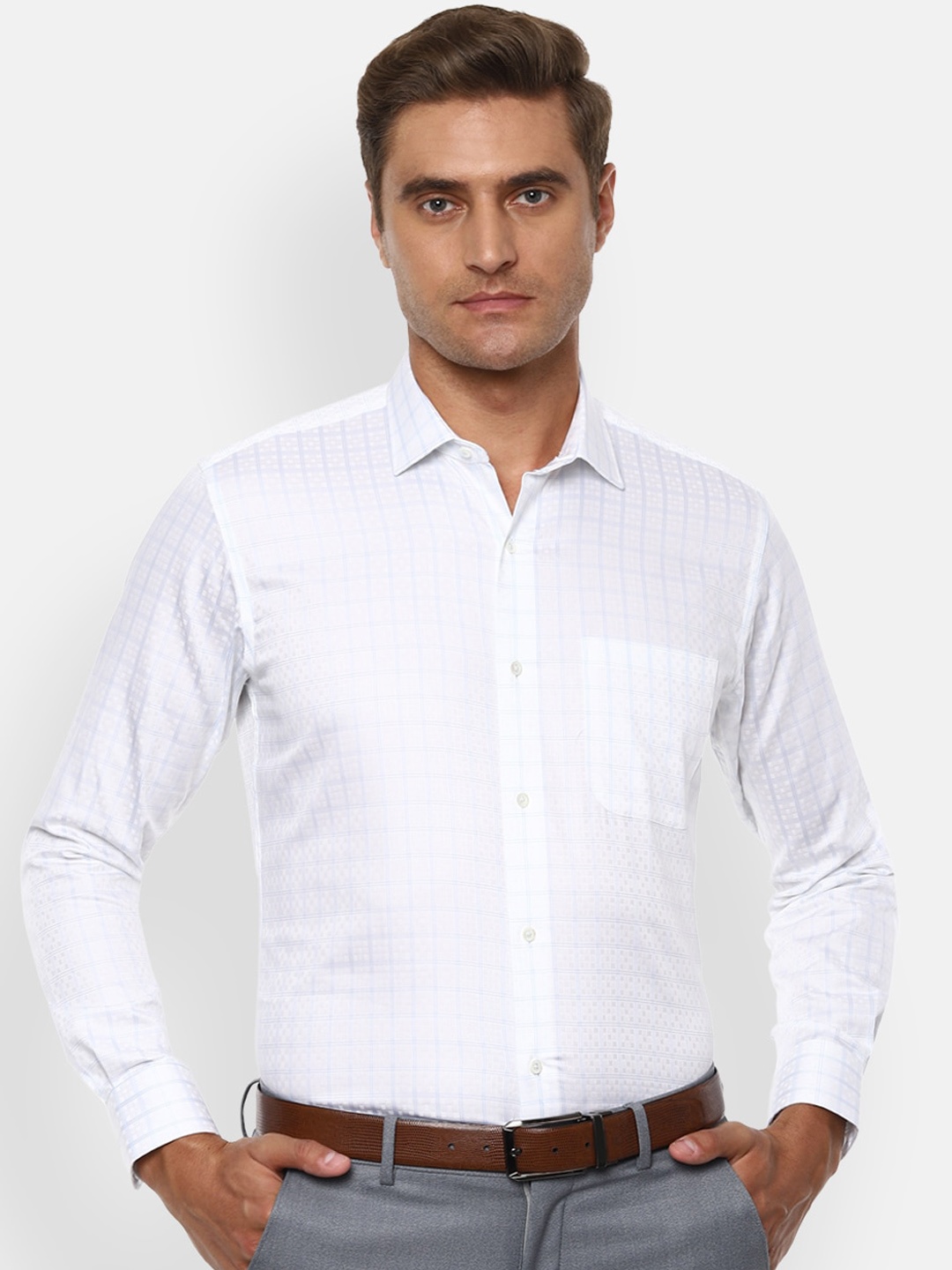 

Van Heusen Men White & Blue Regular Fit Checked Cotton Formal Shirt