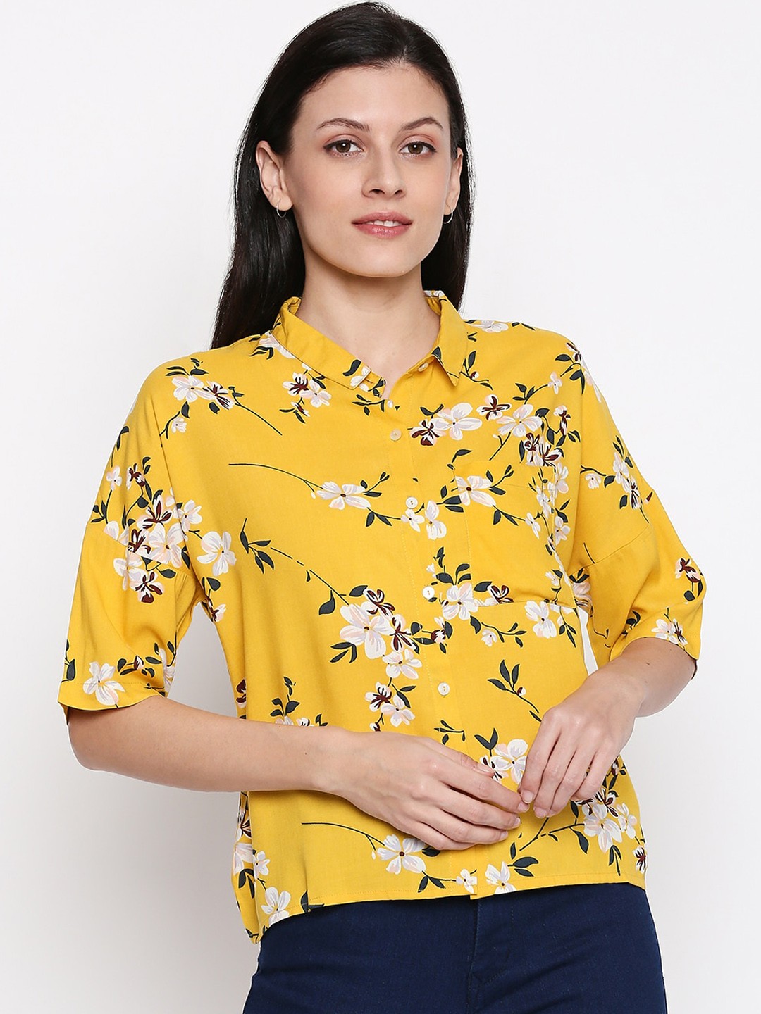 

People Women Yellow Regular Fit Floral Printed Casual Shirt