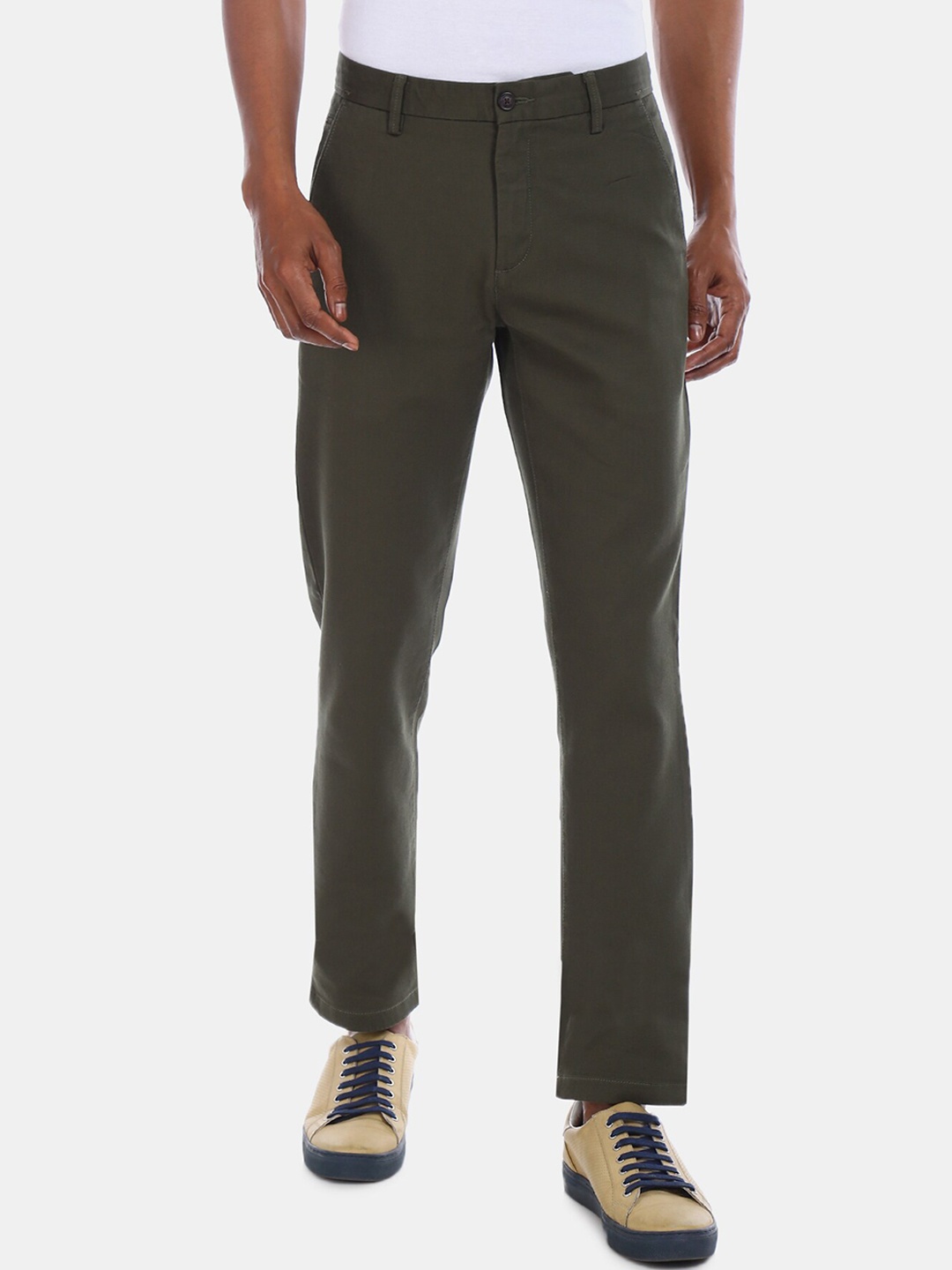

Arrow Sport Men Green Regular Fit Solid Regular Trousers